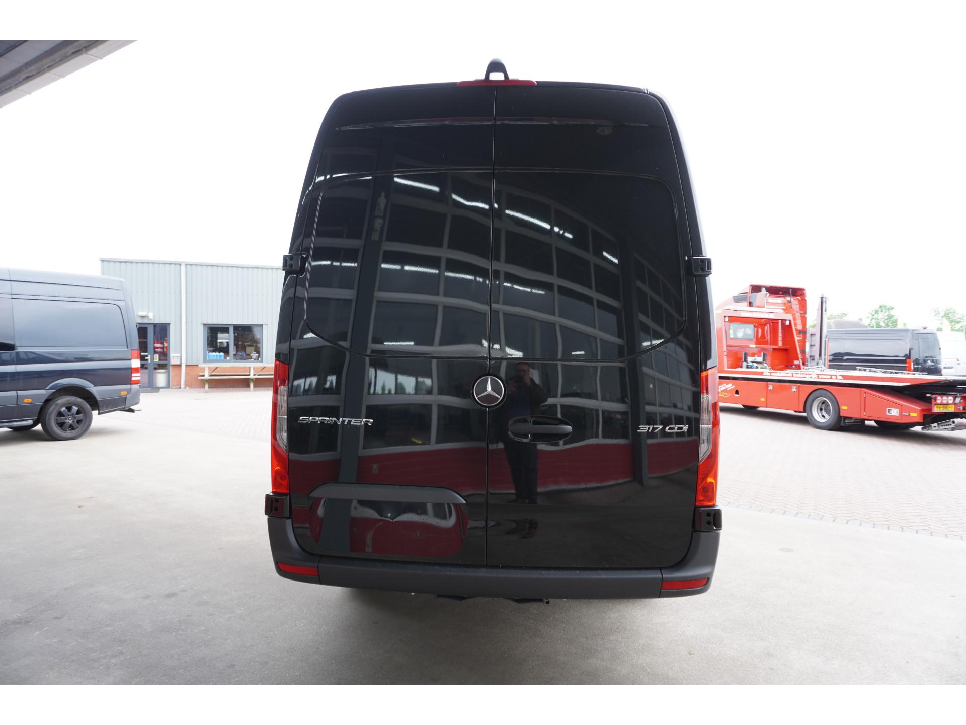 Foto 6 van Mercedes-Benz 317CDI 170PK L3H2 RWD Automaat