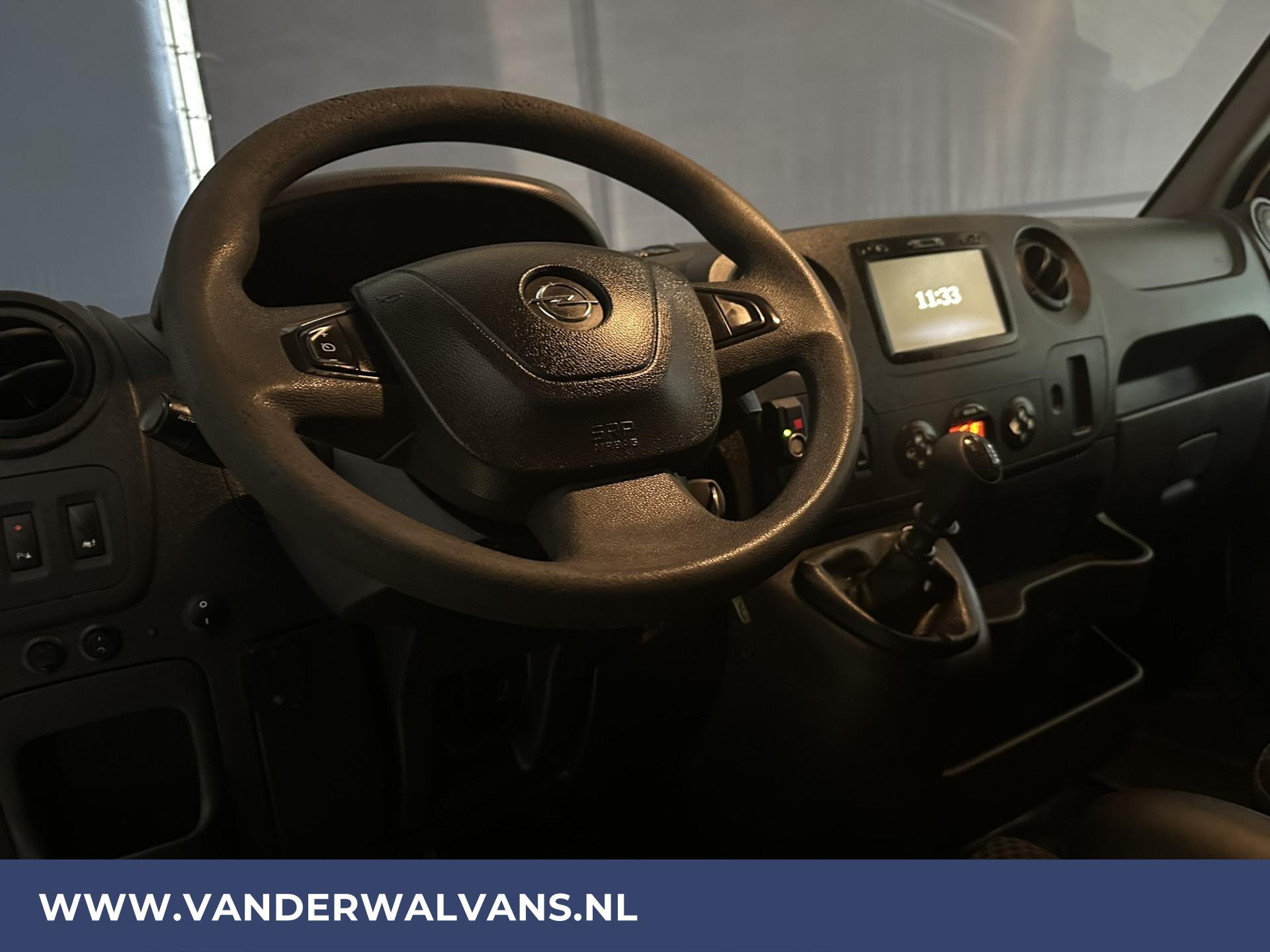 Foto 16 van Opel Movano 2.3 CDTI BiTurbo 145pk L2H2 Euro6 Airco | Imperiaal | Navigatie | Camera