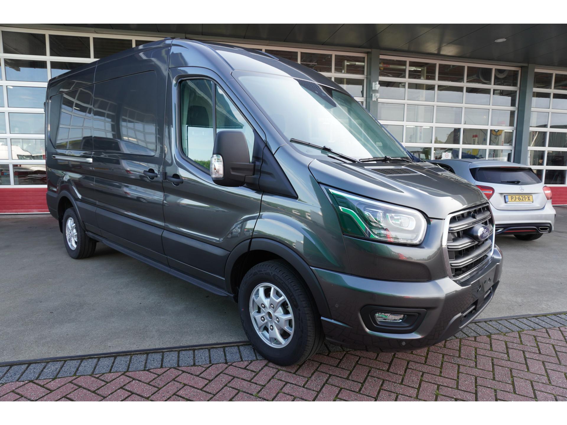 Foto 2 van Ford Transit 350L 2.0 TDCI 170PK L3H2 Limited Automaat