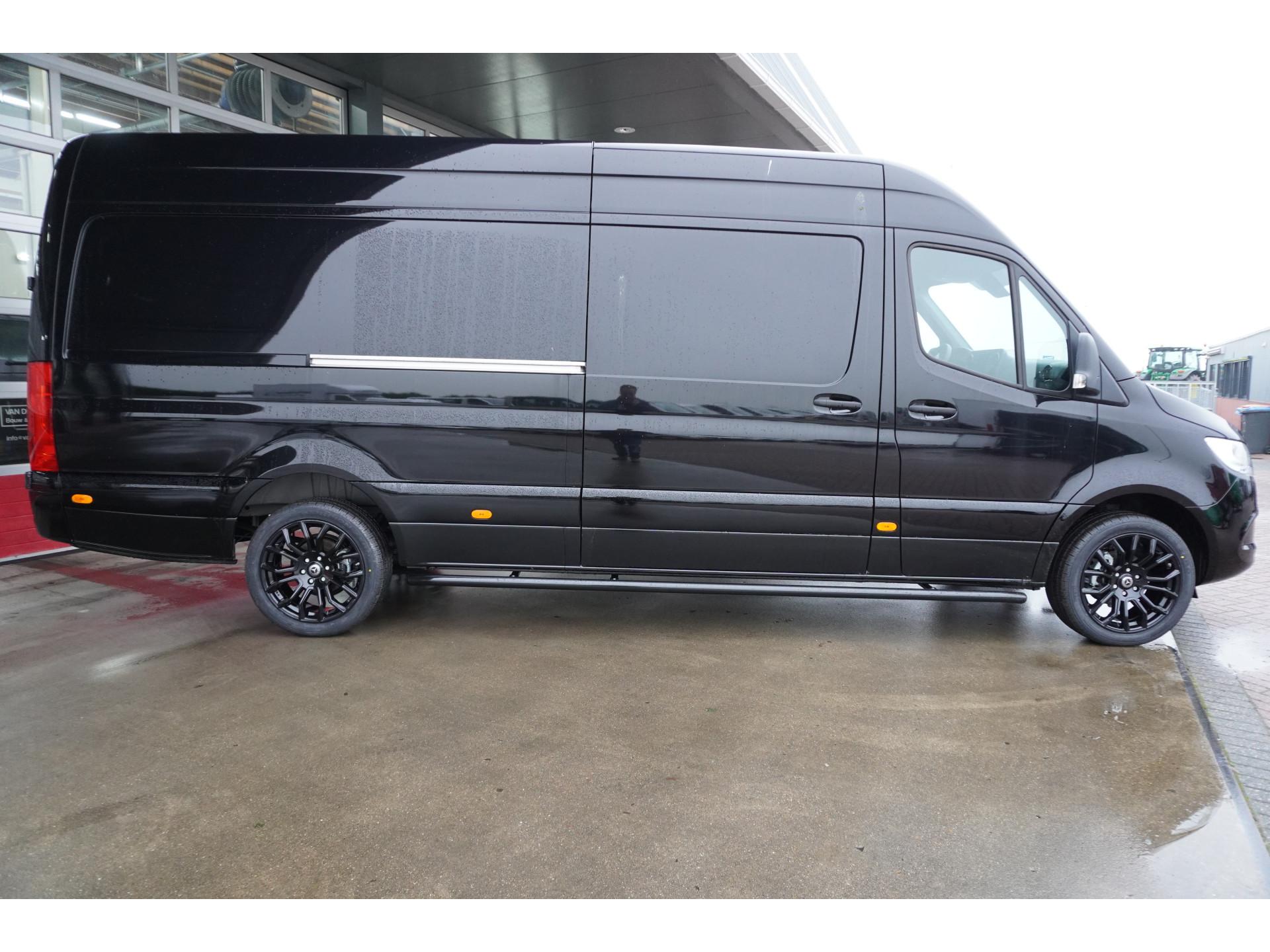 Foto 13 van Mercedes-Benz Sprinter 317 CDI 170PK L3H2 RWD Automaat