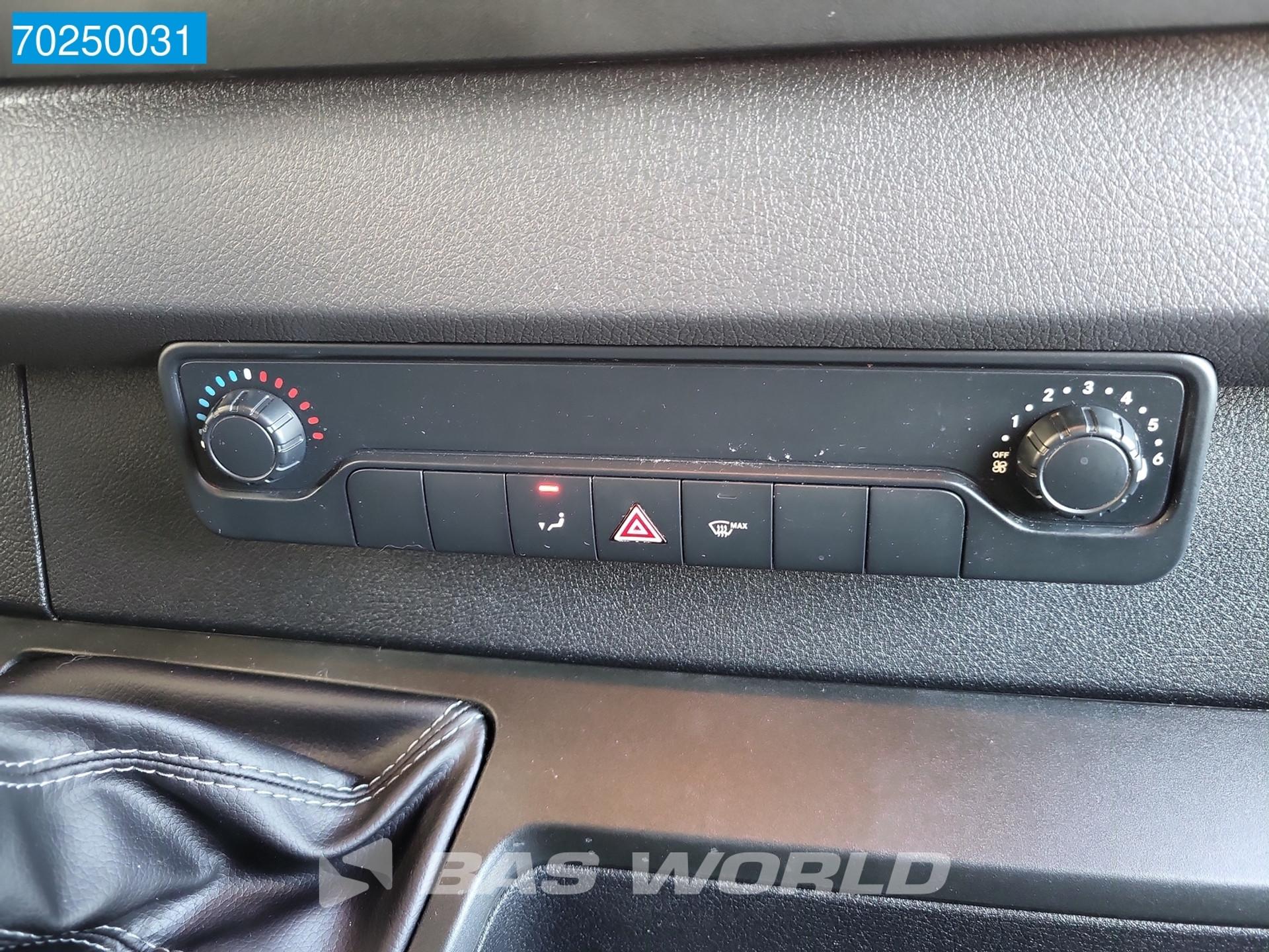 Foto 17 van Mercedes-Benz 317 CDI Laadklep Camera Bakwagen Meubelbak Koffer Gesloten laadbak 19m3