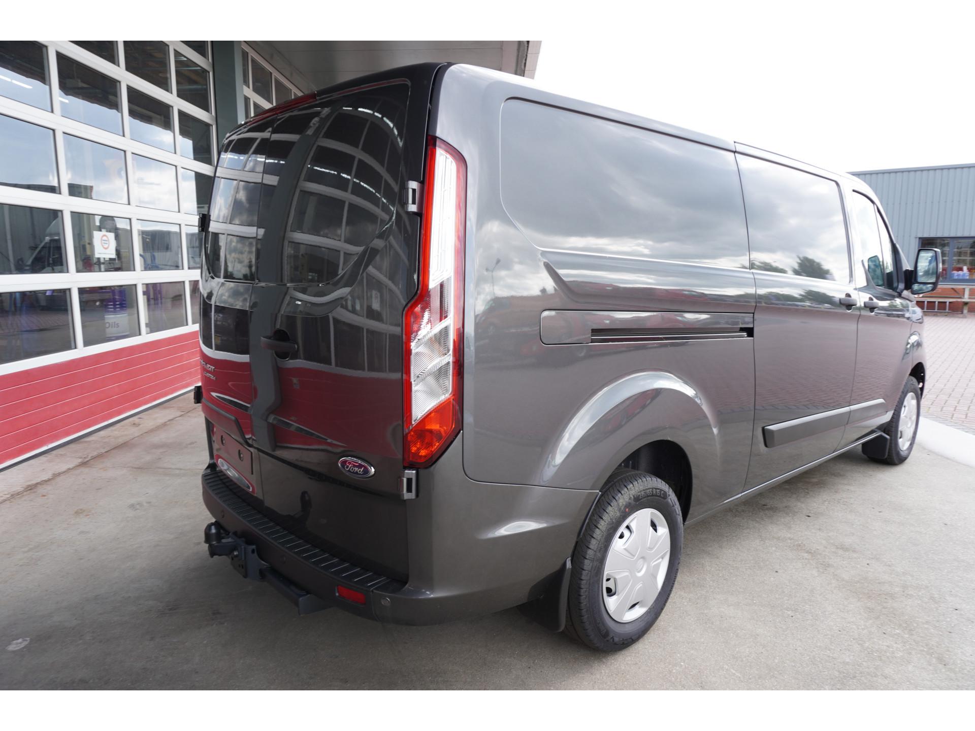 Foto 2 van Ford Transit Custom 300L 2.0 TDCI 130PK L2H1 Trend