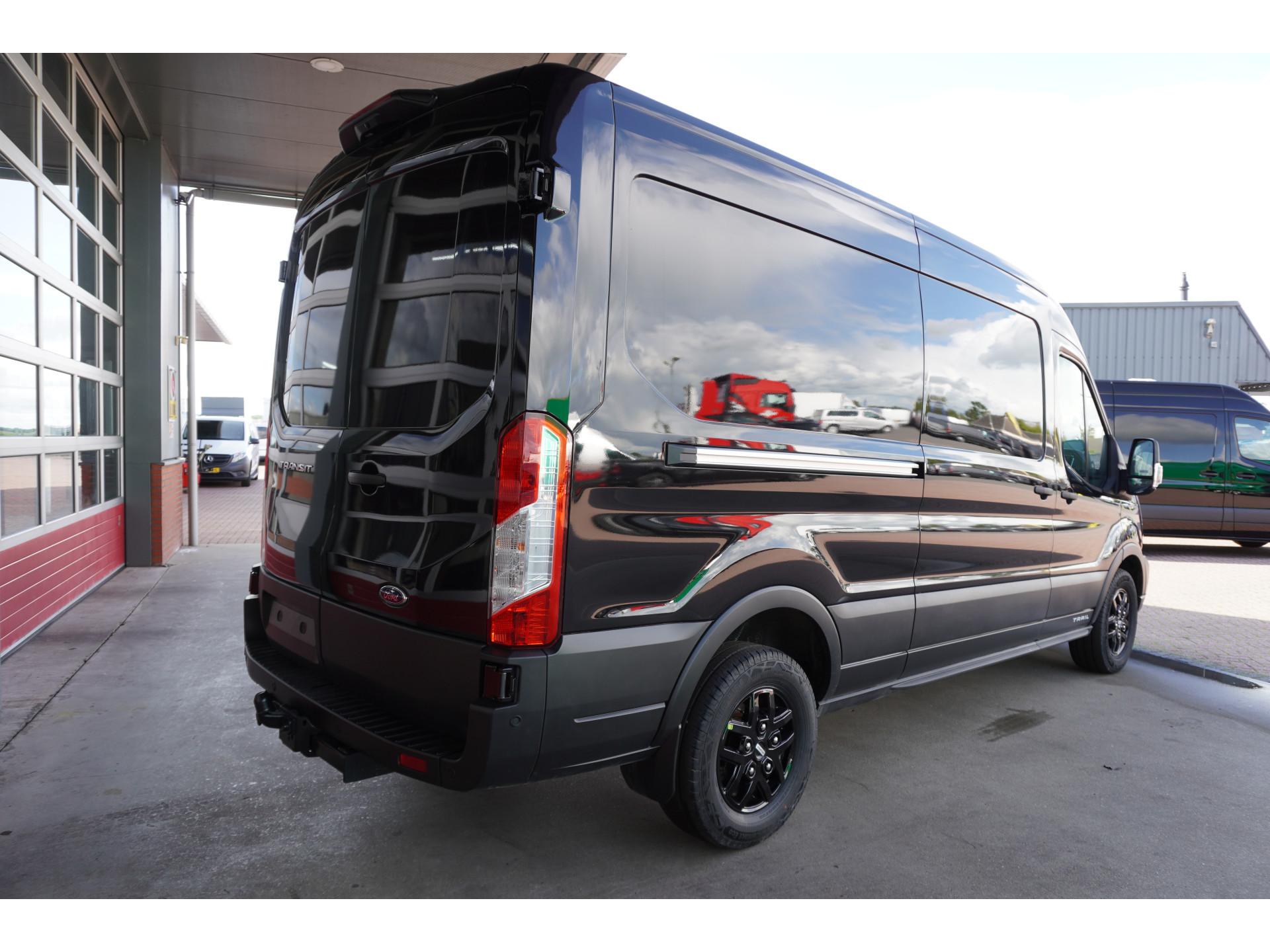 Foto 2 van Ford Transit 350L 2.0 TDCI 170PK L3H2 Trail