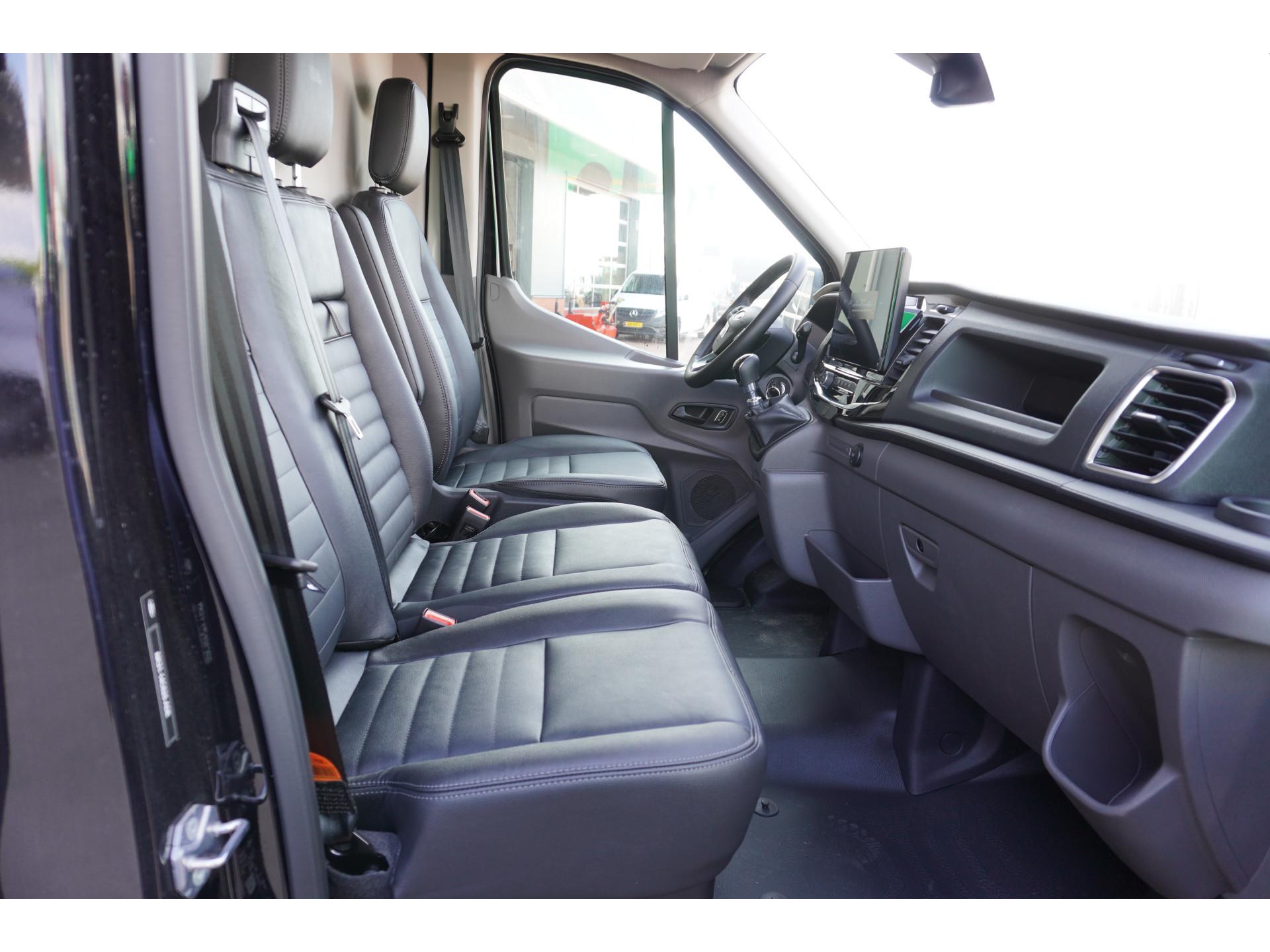 Foto 4 van Ford Transit 350L 2.0 TDCI 170PK L3H2 Trail