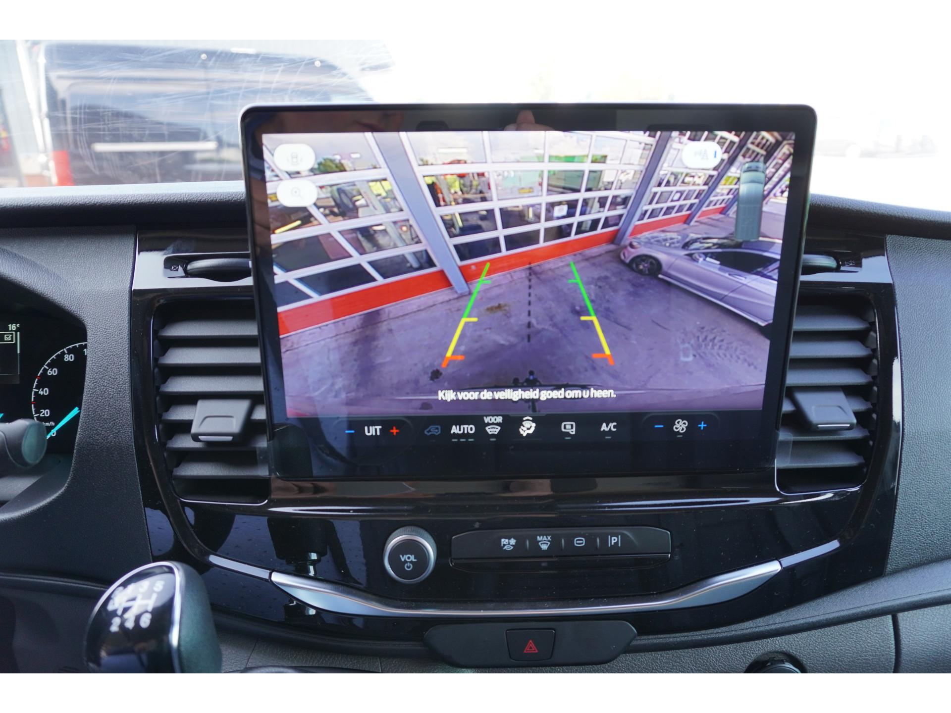 Foto 9 van Ford Transit 350L 2.0 TDCI 170PK L3H2 Trail