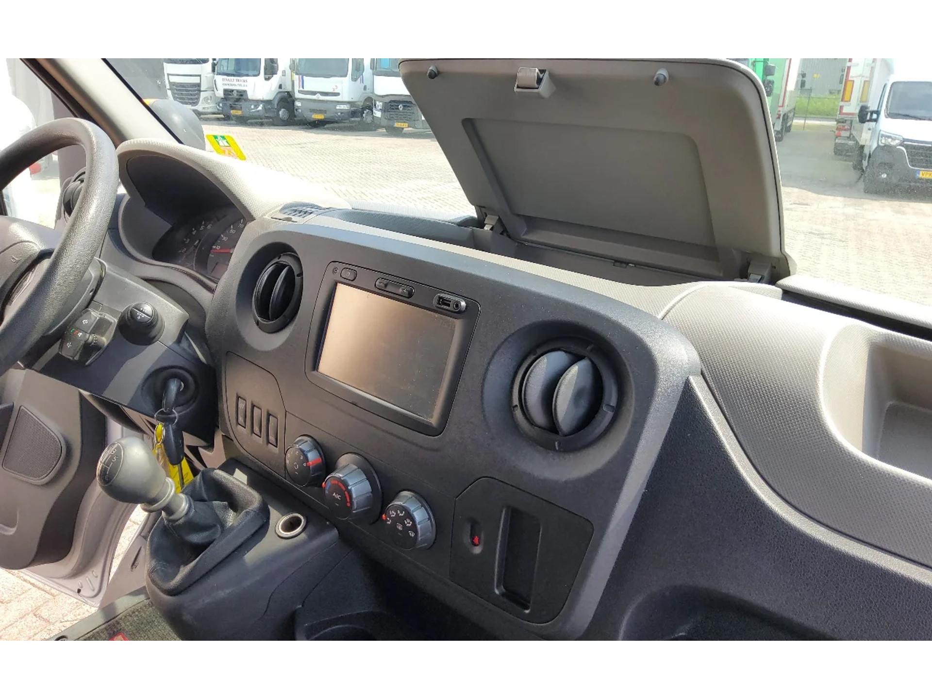 Foto 18 van Renault Master 145.35 EURO 6 L2H2 GESLOTEN GRIJS - V-726-JN