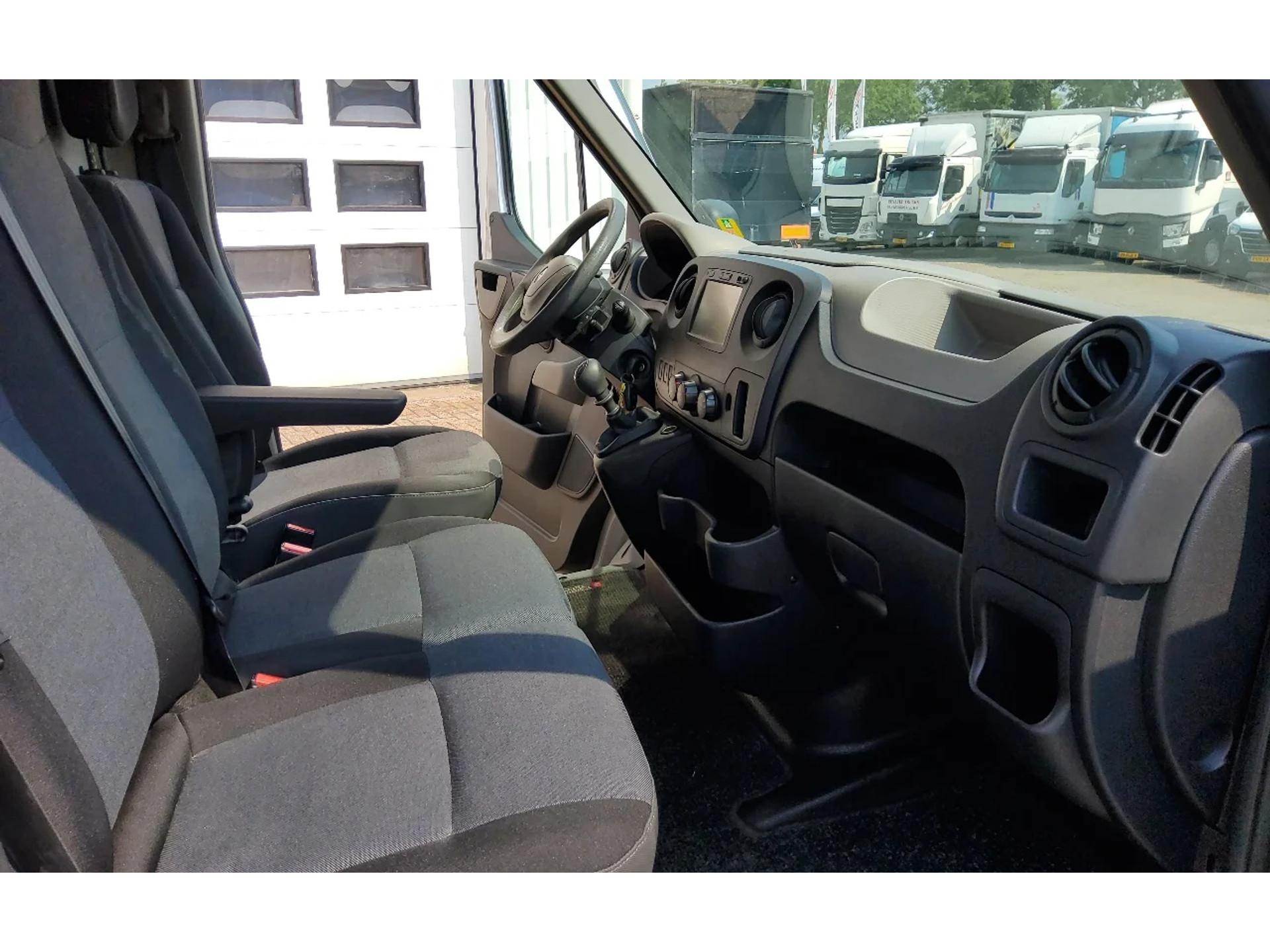 Foto 23 van Renault Master 145.35 EURO 6 L2H2 GESLOTEN GRIJS - V-726-JN