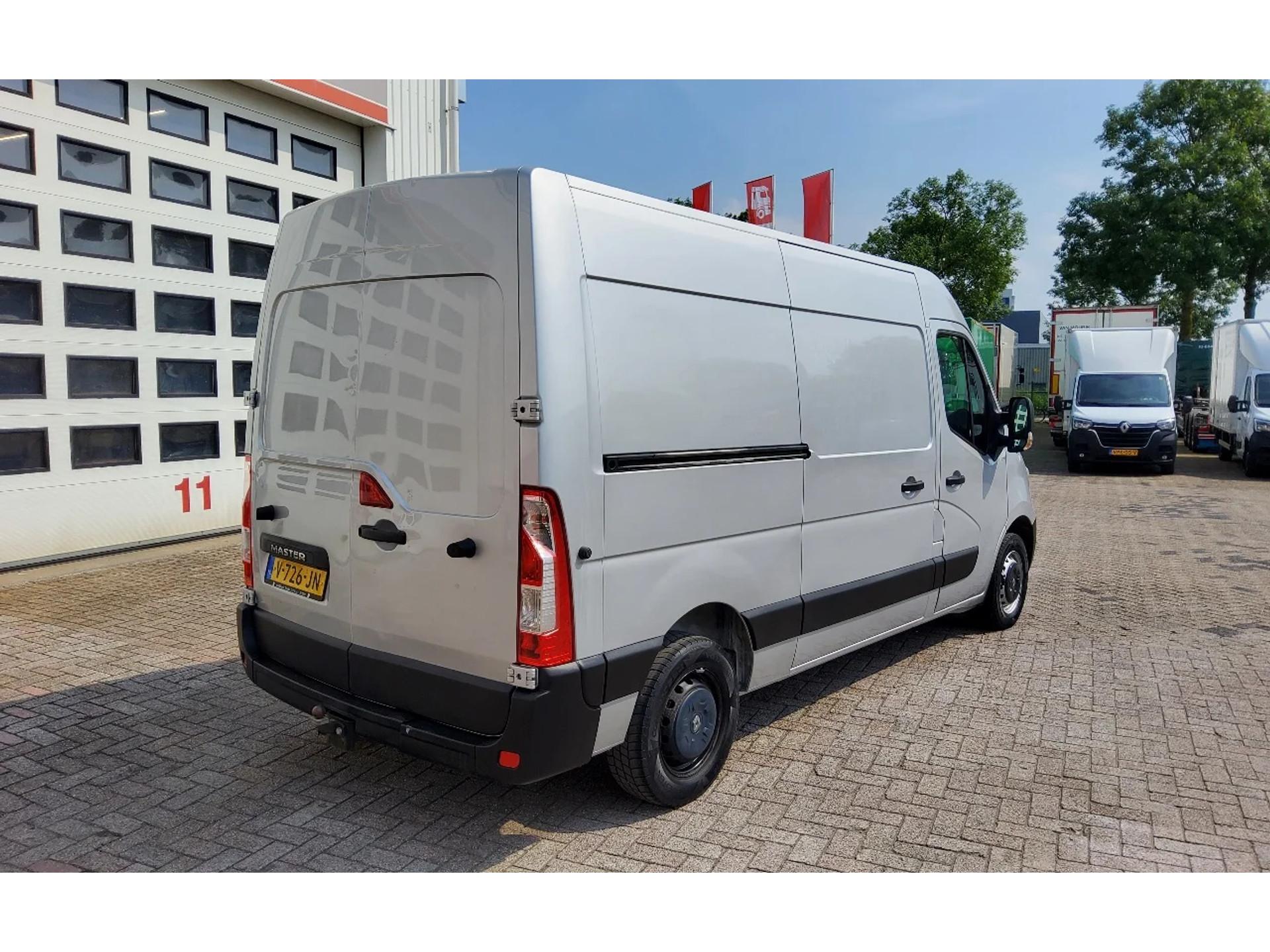 Foto 5 van Renault Master 145.35 EURO 6 L2H2 GESLOTEN GRIJS - V-726-JN