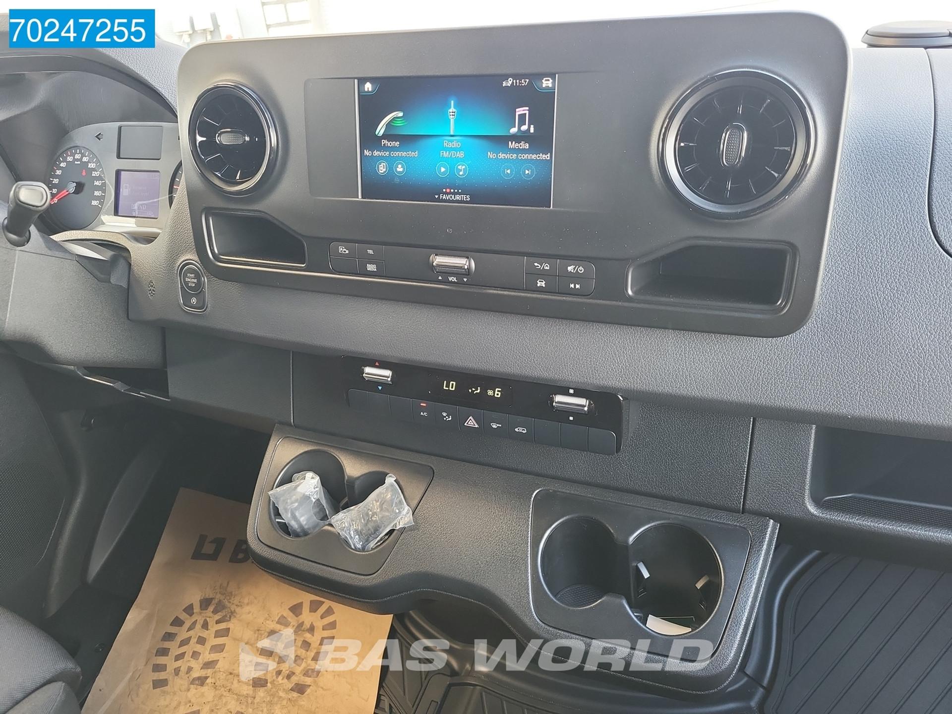 Foto 9 van Mercedes-Benz Sprinter 317 CDI Automaat L3H2 Airco Cruise Camera CarPlay 14m3 Airco Cruise control