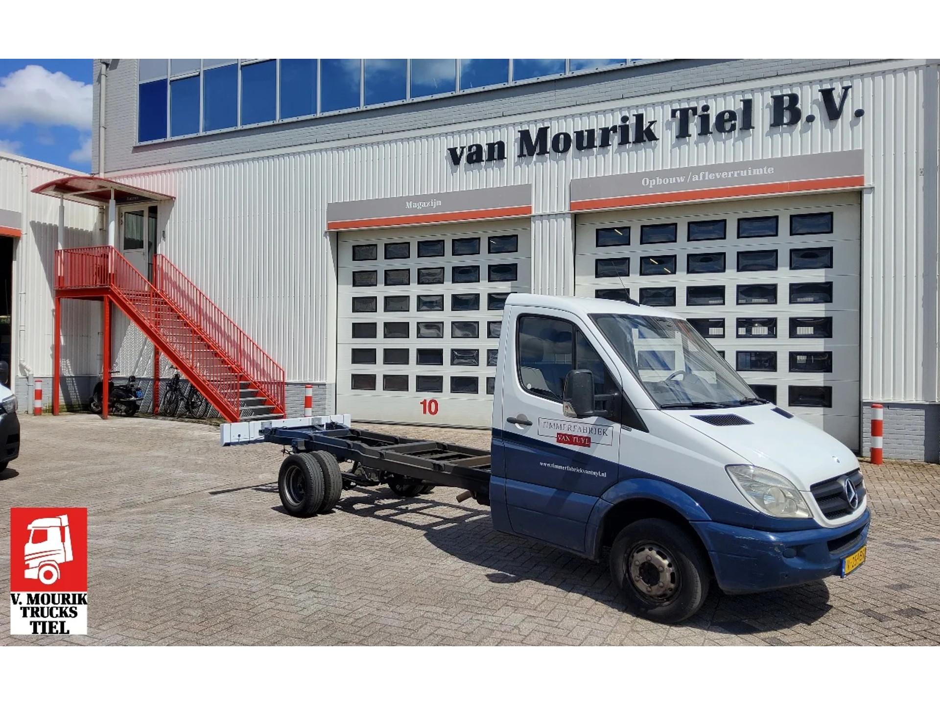 Foto 1 van Mercedes-Benz Sprinter 150 PK CHASSIS - EURO 4 - V-259-BR