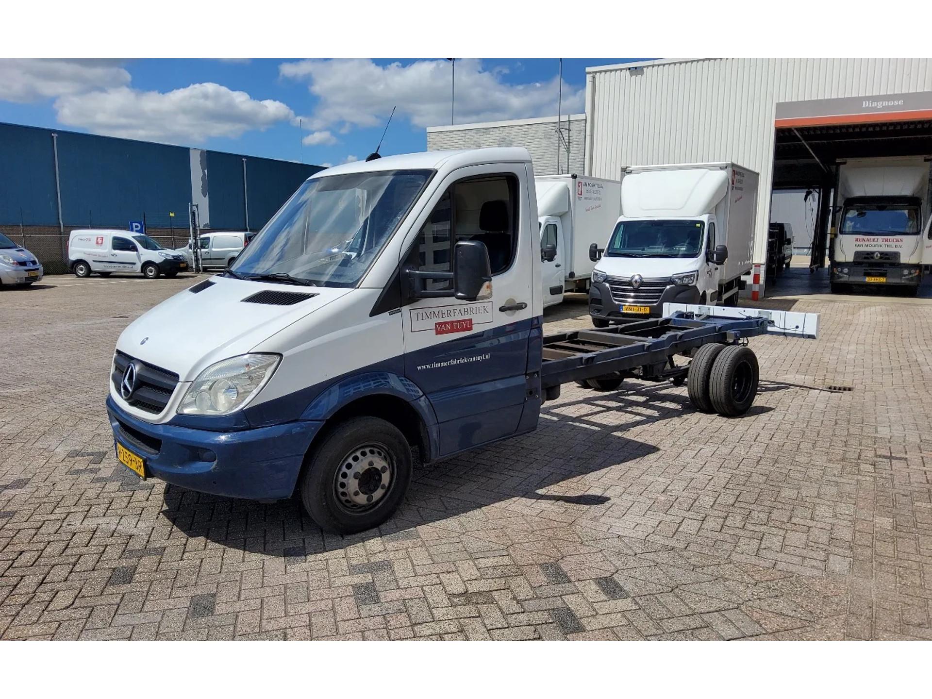 Foto 3 van Mercedes-Benz Sprinter 150 PK CHASSIS - EURO 4 - V-259-BR