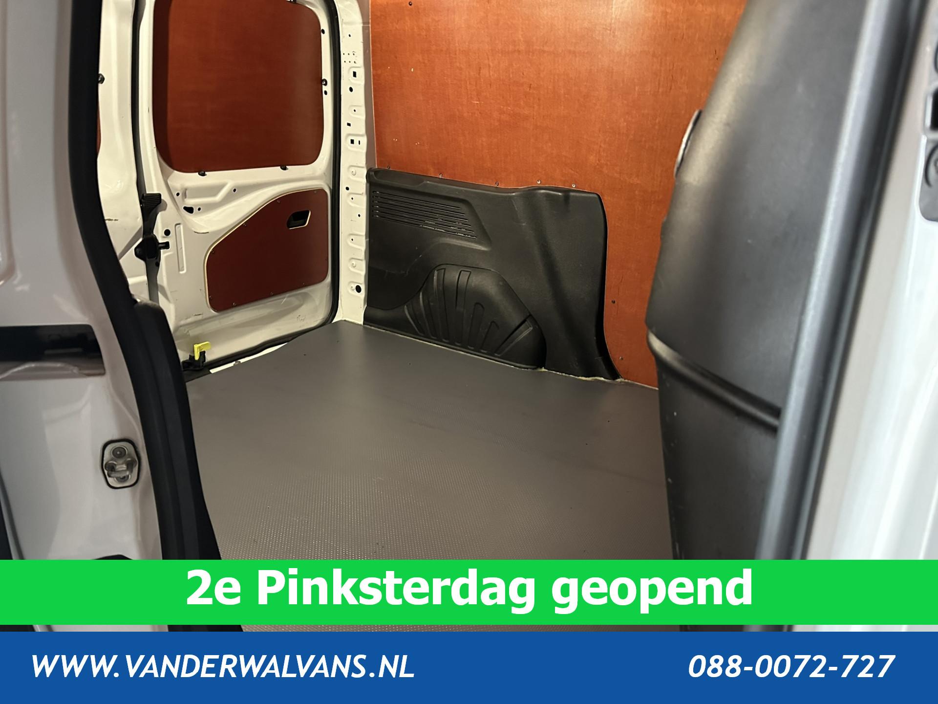 Foto 11 van Peugeot Partner 1.5BlueHDI 131pk Automaat Inrichting L1H1 Euro6 Airco | Trekhaak |