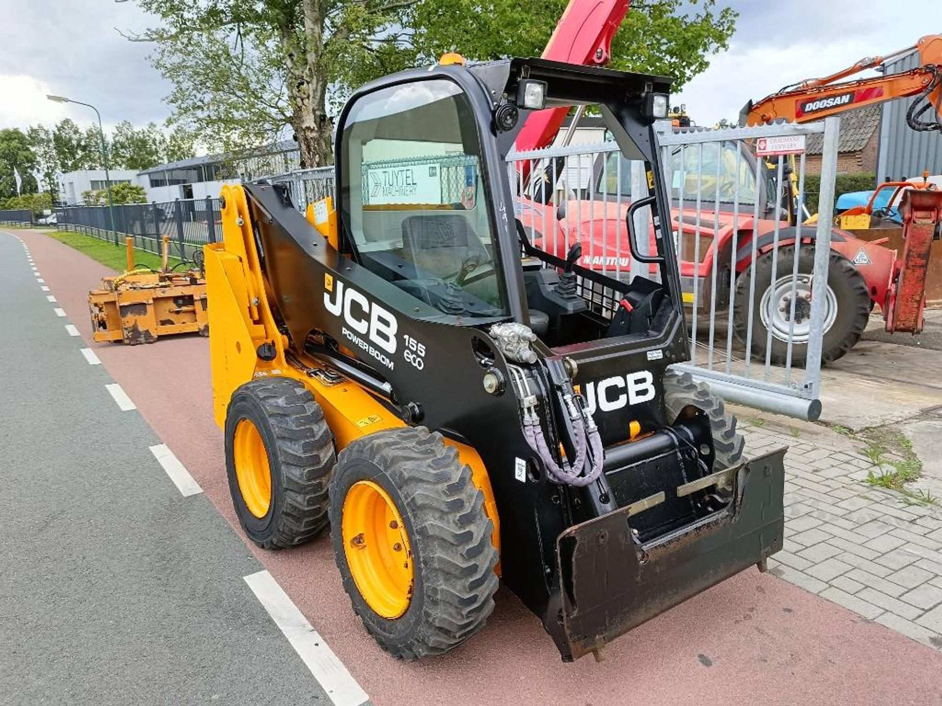 Foto 10 van JCB 155 T4 ECO schranklader bobcat skid steer 2016