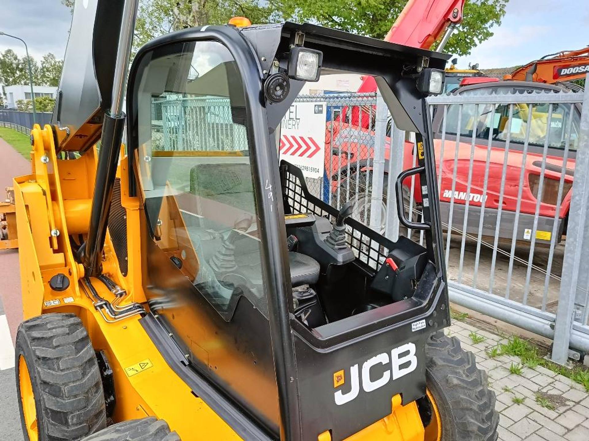 Foto 21 van JCB 155 T4 ECO schranklader bobcat skid steer 2016