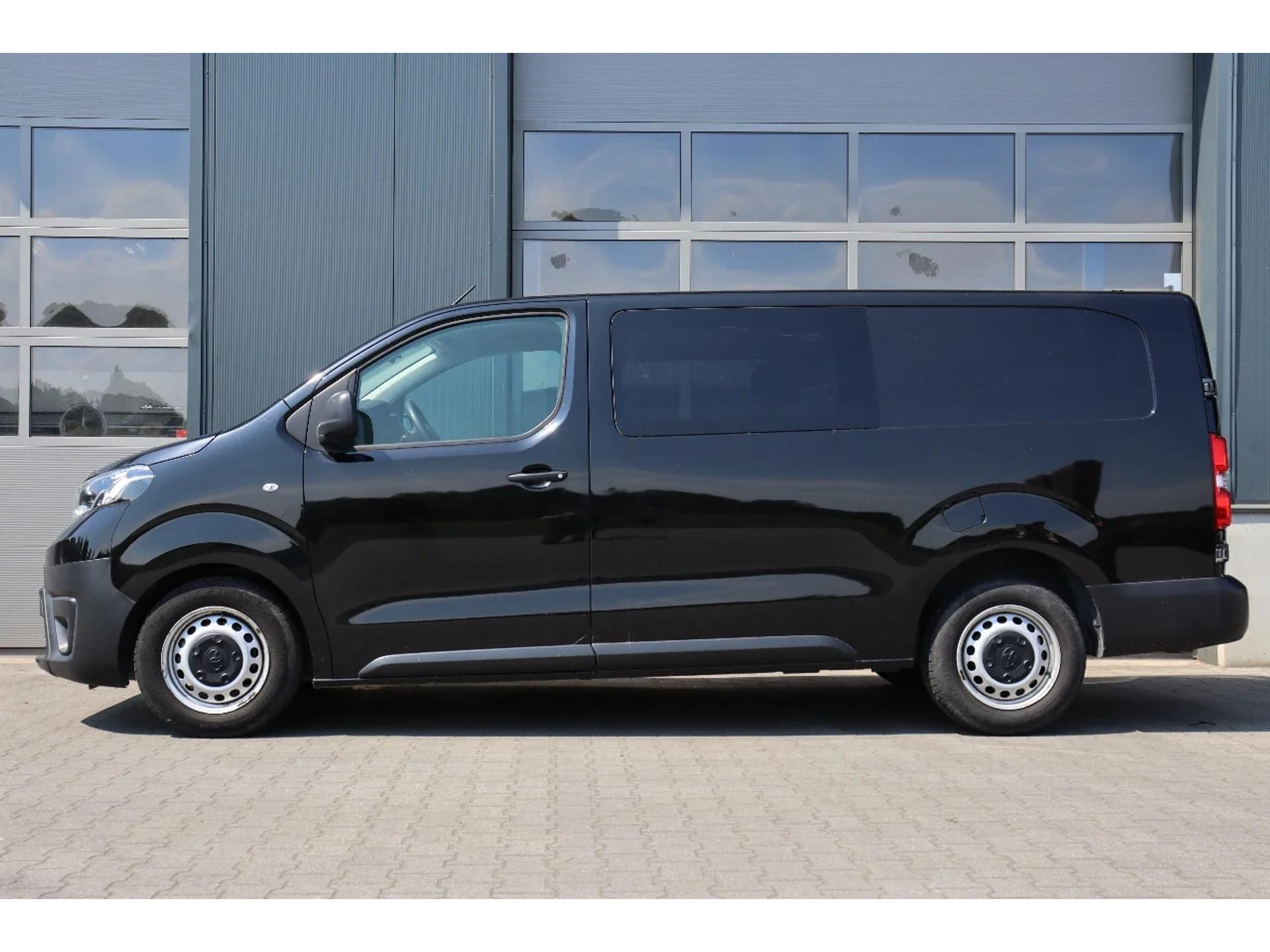 Foto 11 van Toyota ProAce 2.0 D4D L3H1 l DUBBELE CABINE l AUTOMAAT l NAVI l CRUISE CONTROL