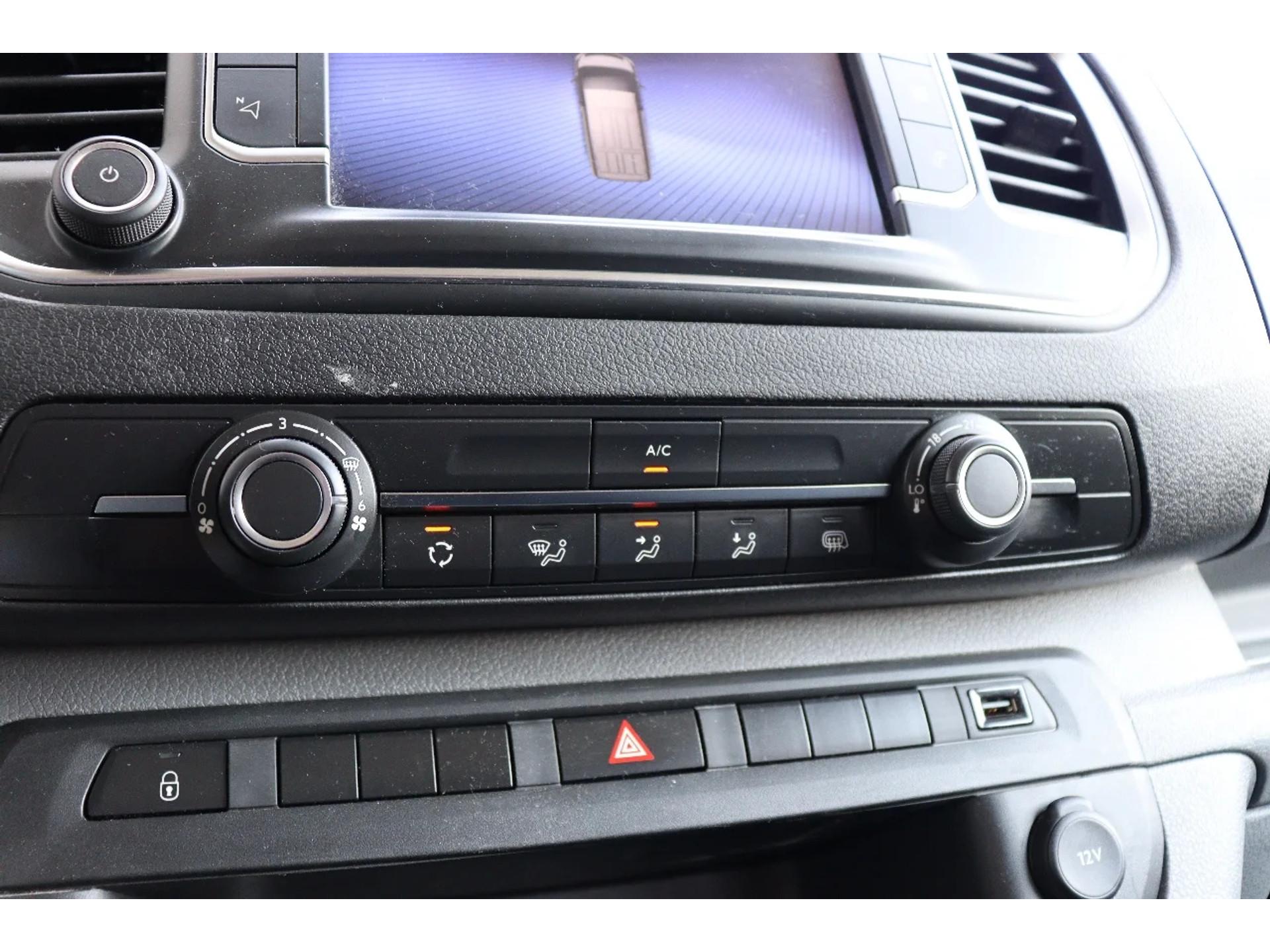 Foto 18 van Toyota ProAce 2.0 D4D L3H1 l DUBBELE CABINE l AUTOMAAT l NAVI l CRUISE CONTROL