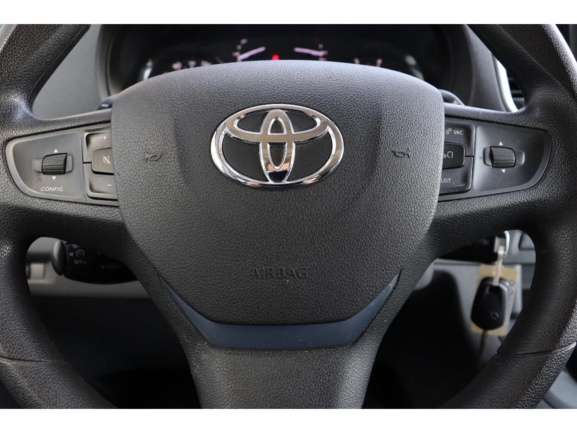Foto 19 van Toyota ProAce 2.0 D4D L3H1 l DUBBELE CABINE l AUTOMAAT l NAVI l CRUISE CONTROL