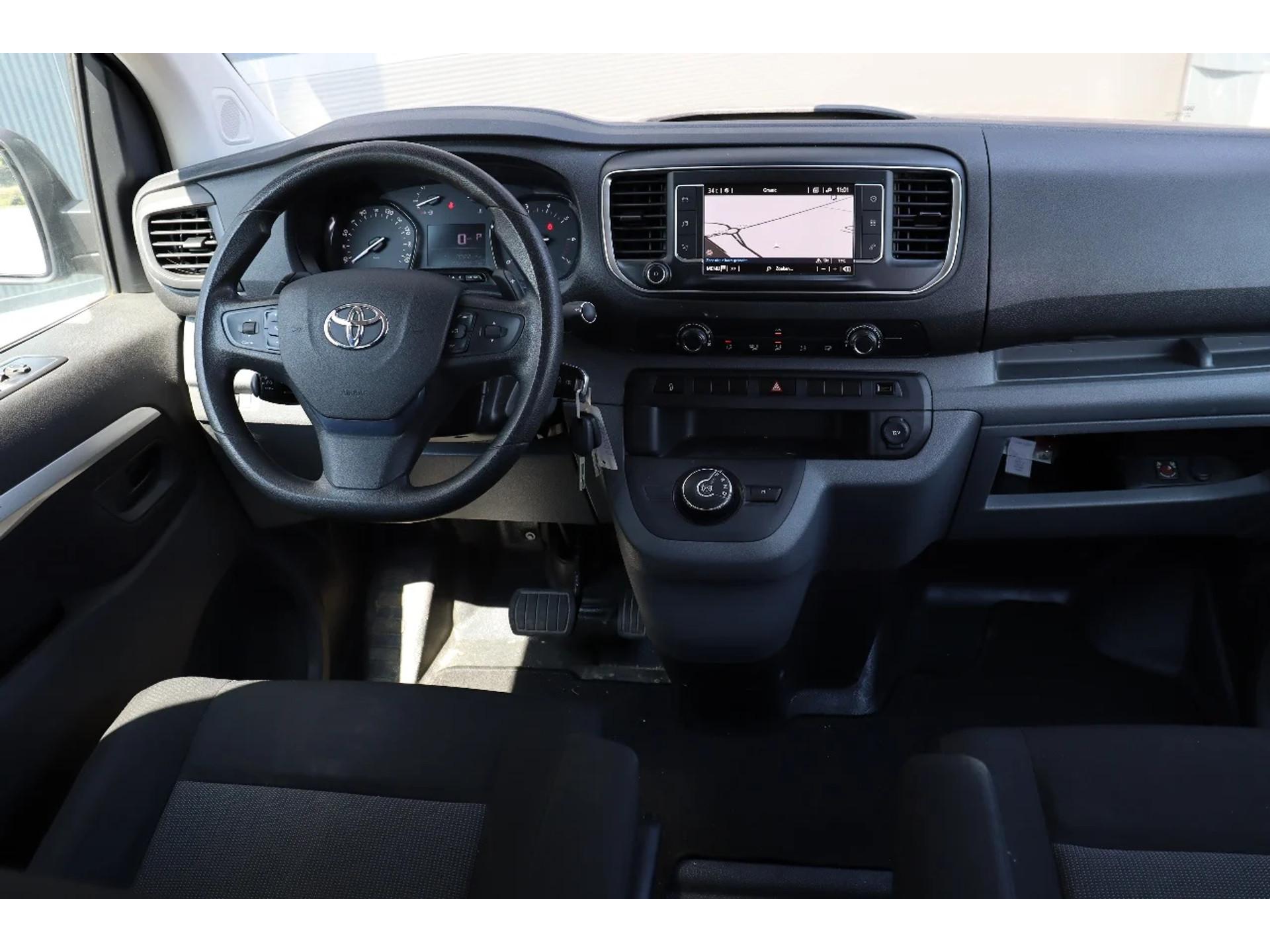 Foto 2 van Toyota ProAce 2.0 D4D L3H1 l DUBBELE CABINE l AUTOMAAT l NAVI l CRUISE CONTROL