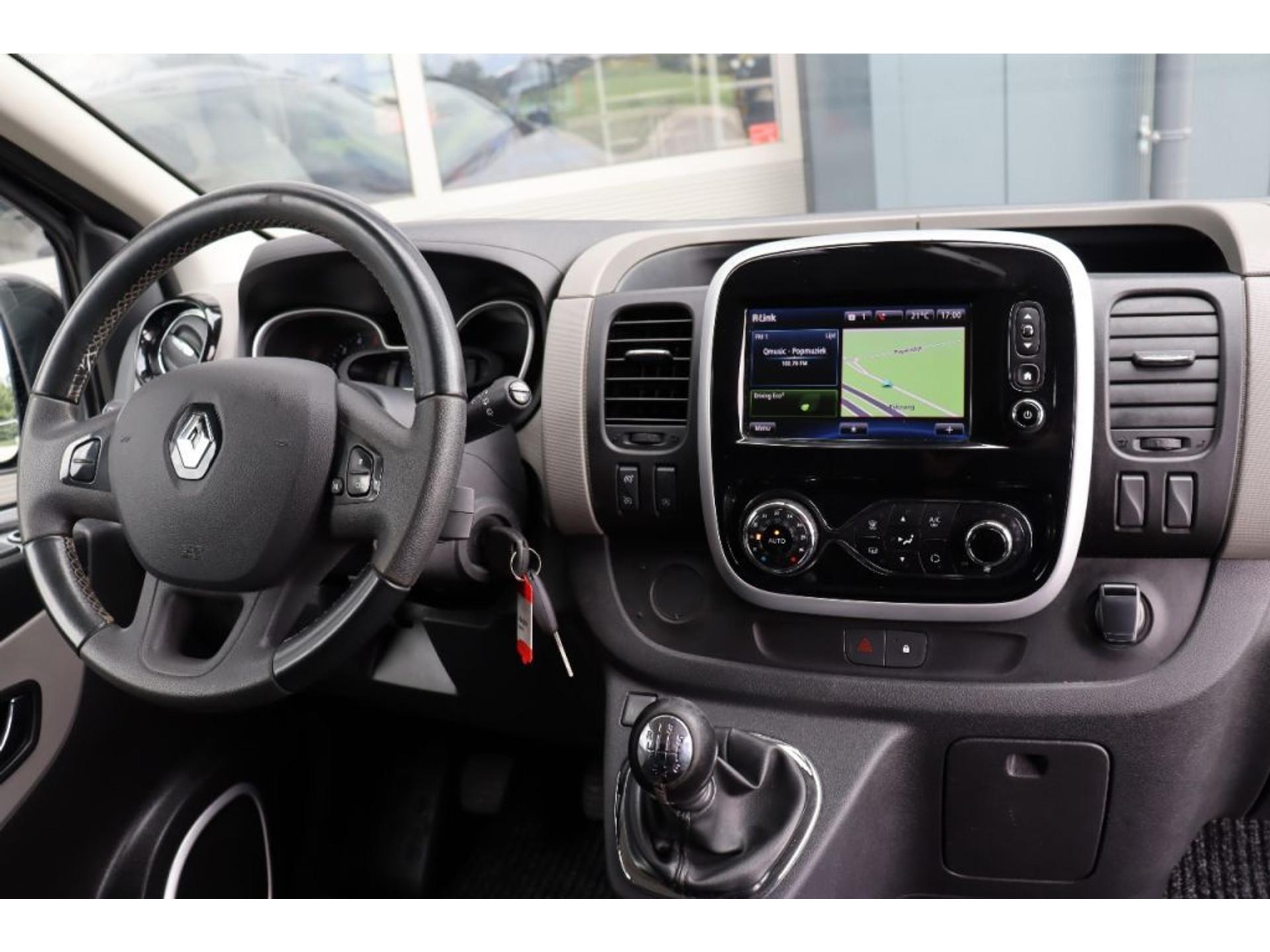 Foto 2 van Renault Trafic 1.6 DCi 145PK L2H1 l AIRCO l NAVI l CAMERA