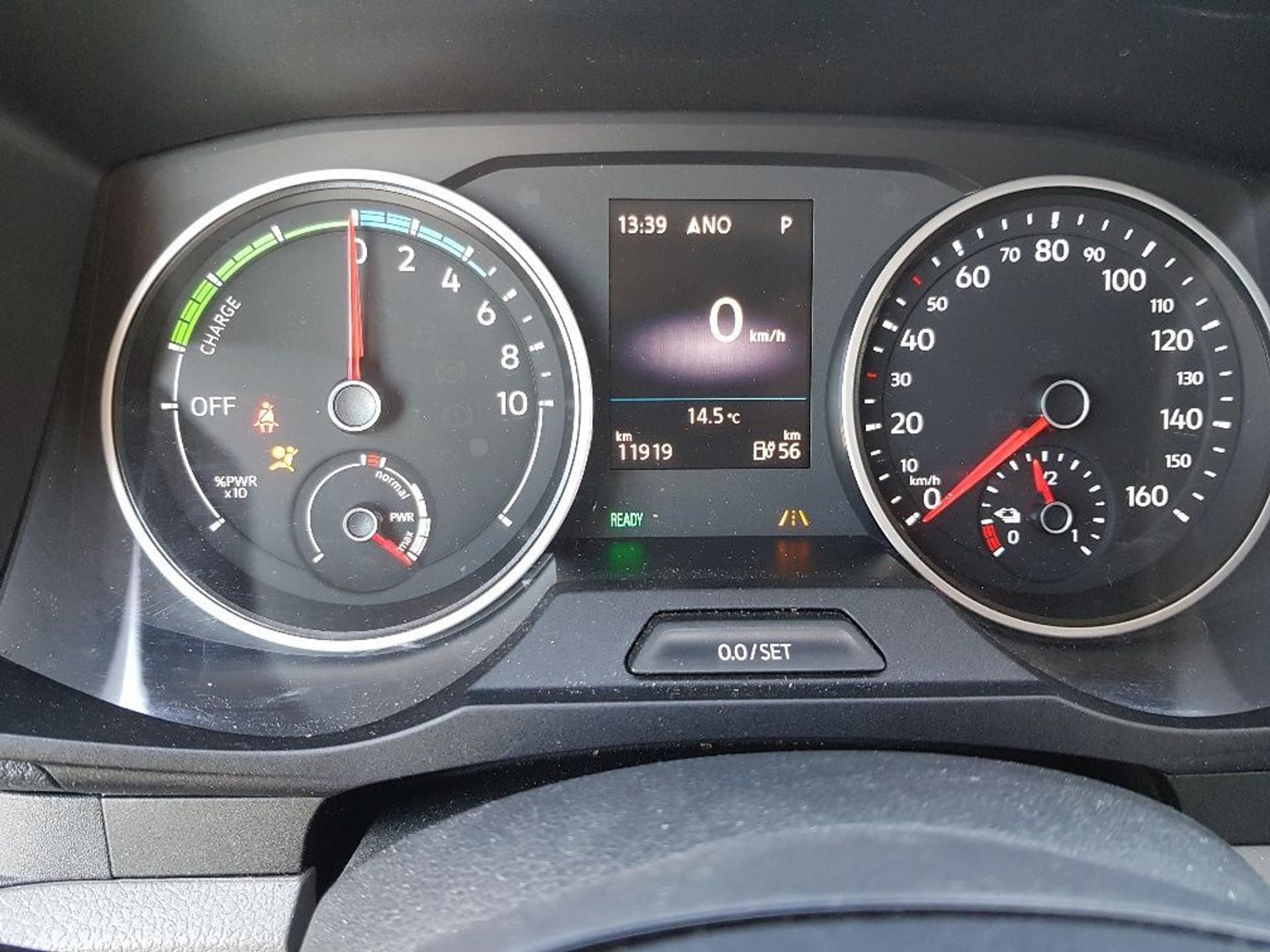 Foto 19 van Volkswagen e-Crafter E-CRAFTER NIEUWSTAAT !! volledig elektrisch !