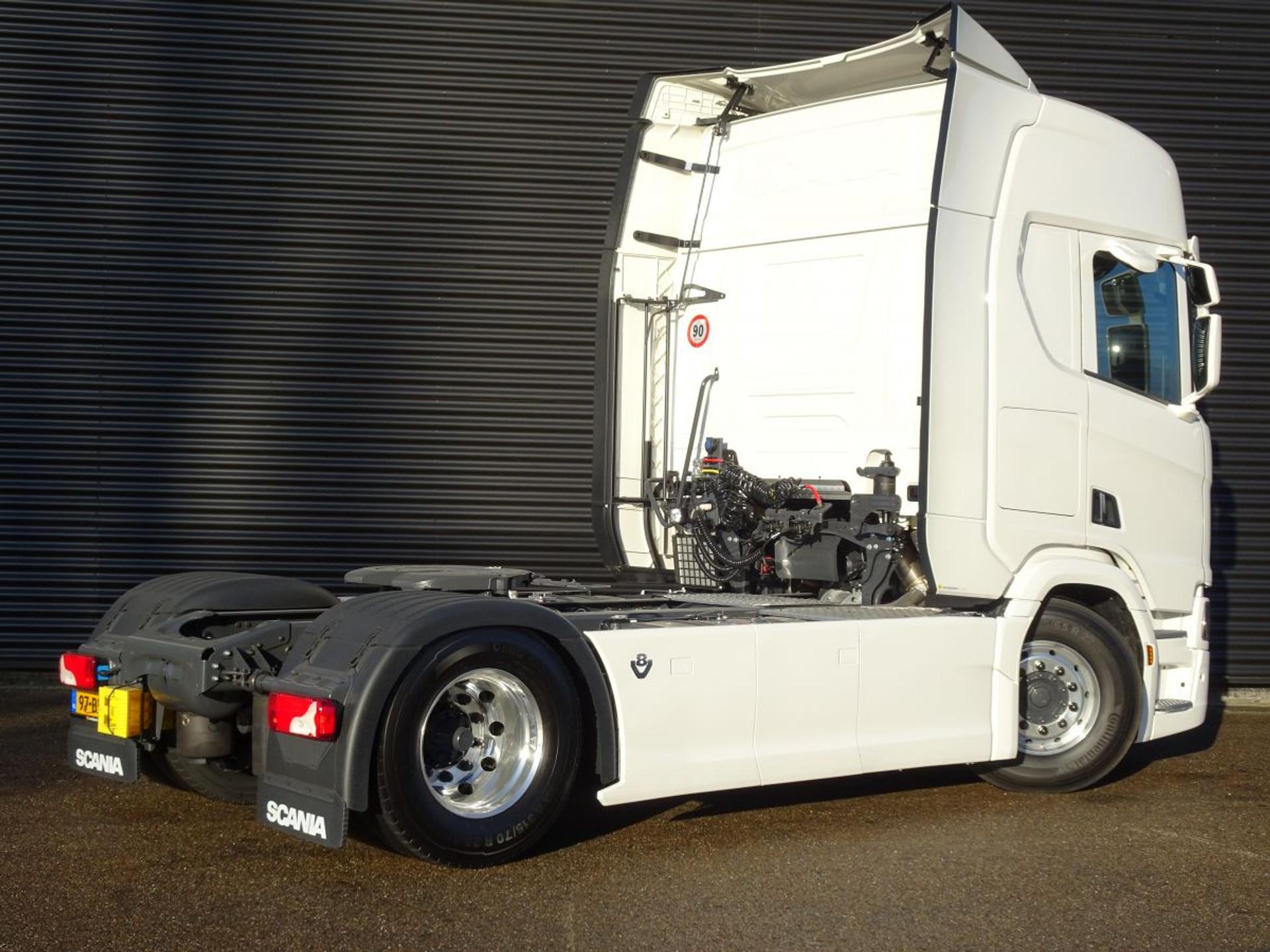 Foto 3 van Scania R530 V8 / 4x2 / PARKING COOLER / RETARDER / NEW
