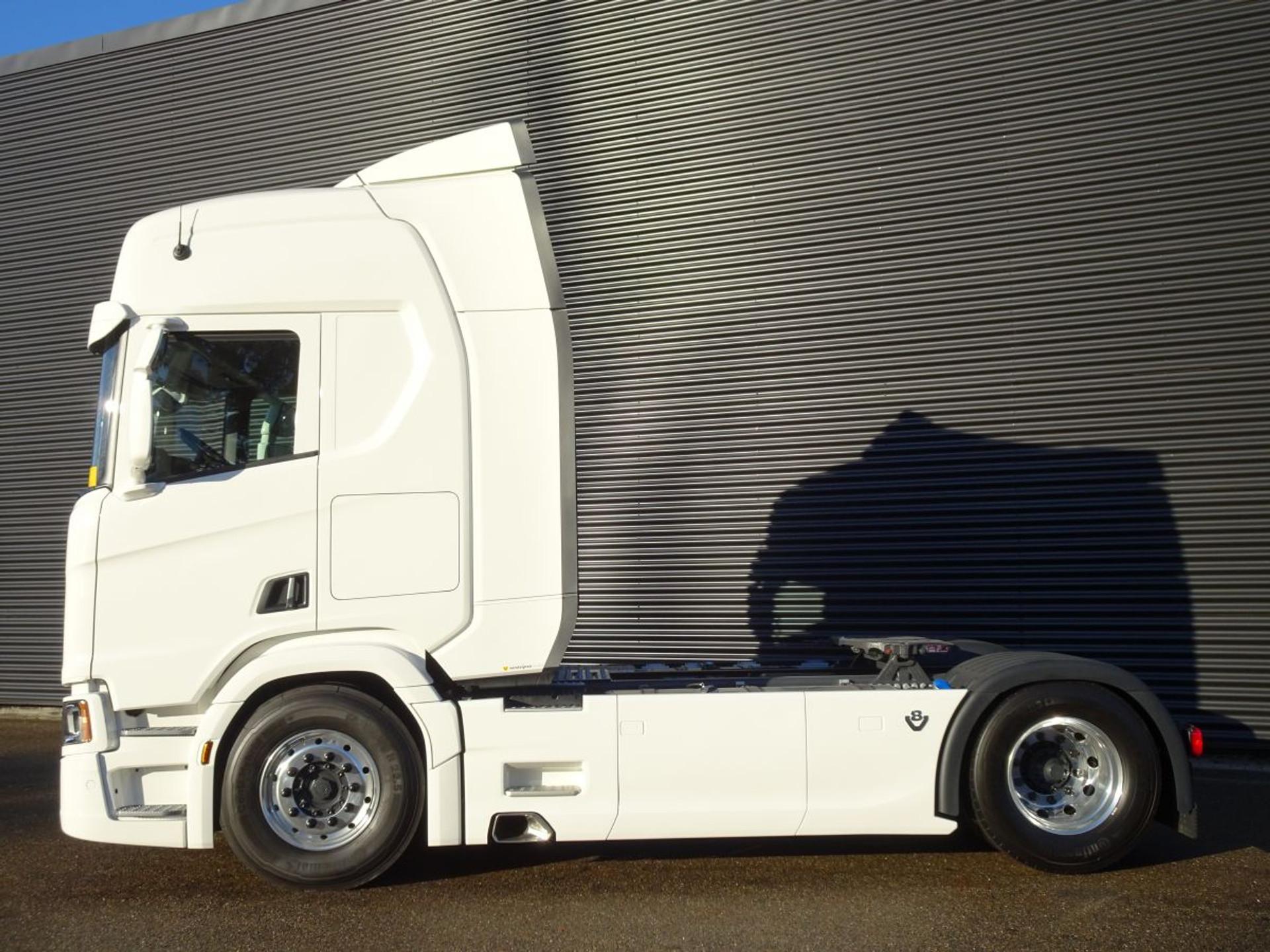 Foto 4 van Scania R530 V8 / 4x2 / PARKING COOLER / RETARDER / NEW