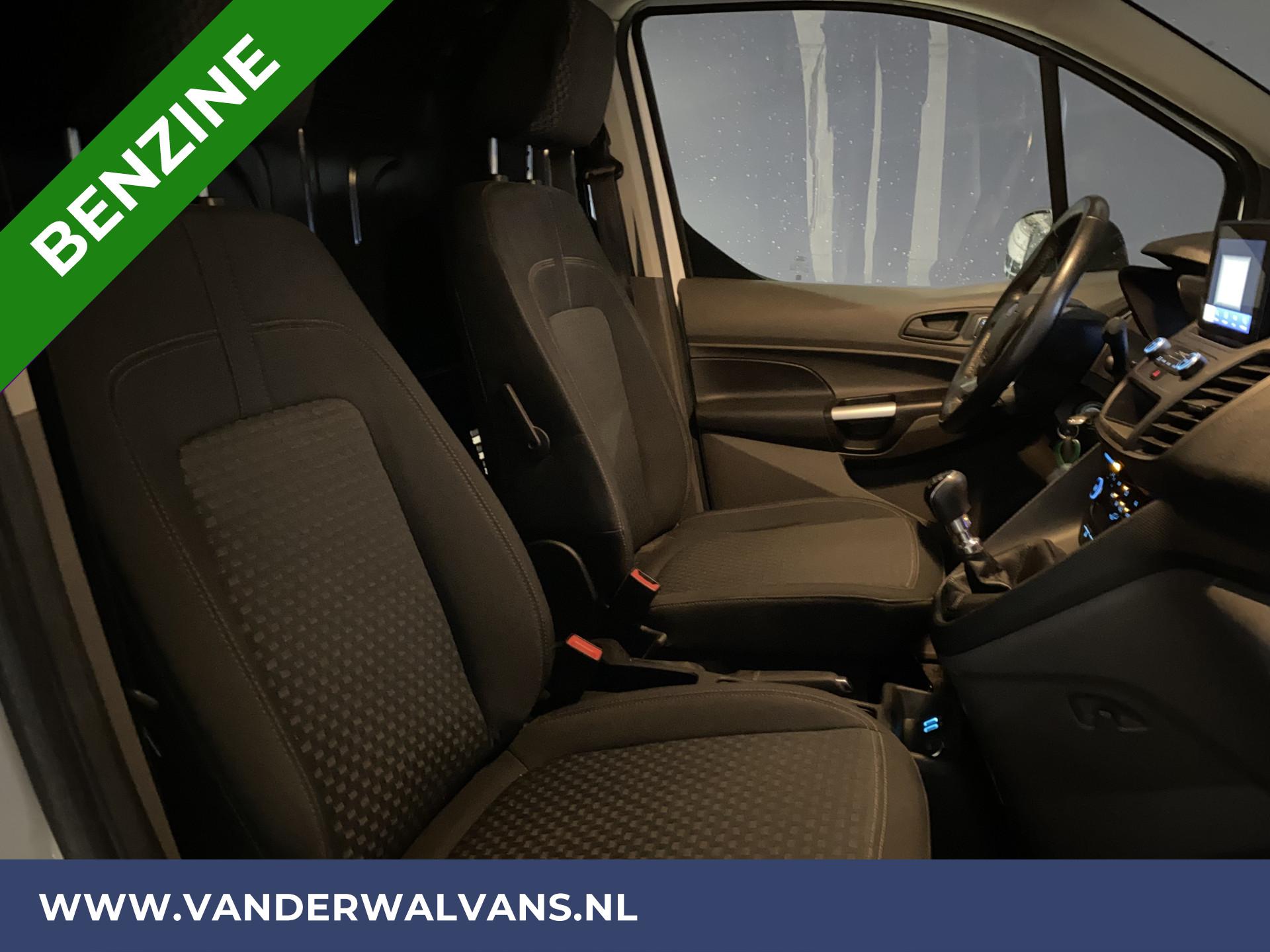 Foto 12 van Ford Transit Connect 1.0 Ecoboost L2 Trend **Benzine** Airco | Navigatie | Camera | Trekhaak | Apple Carplay
