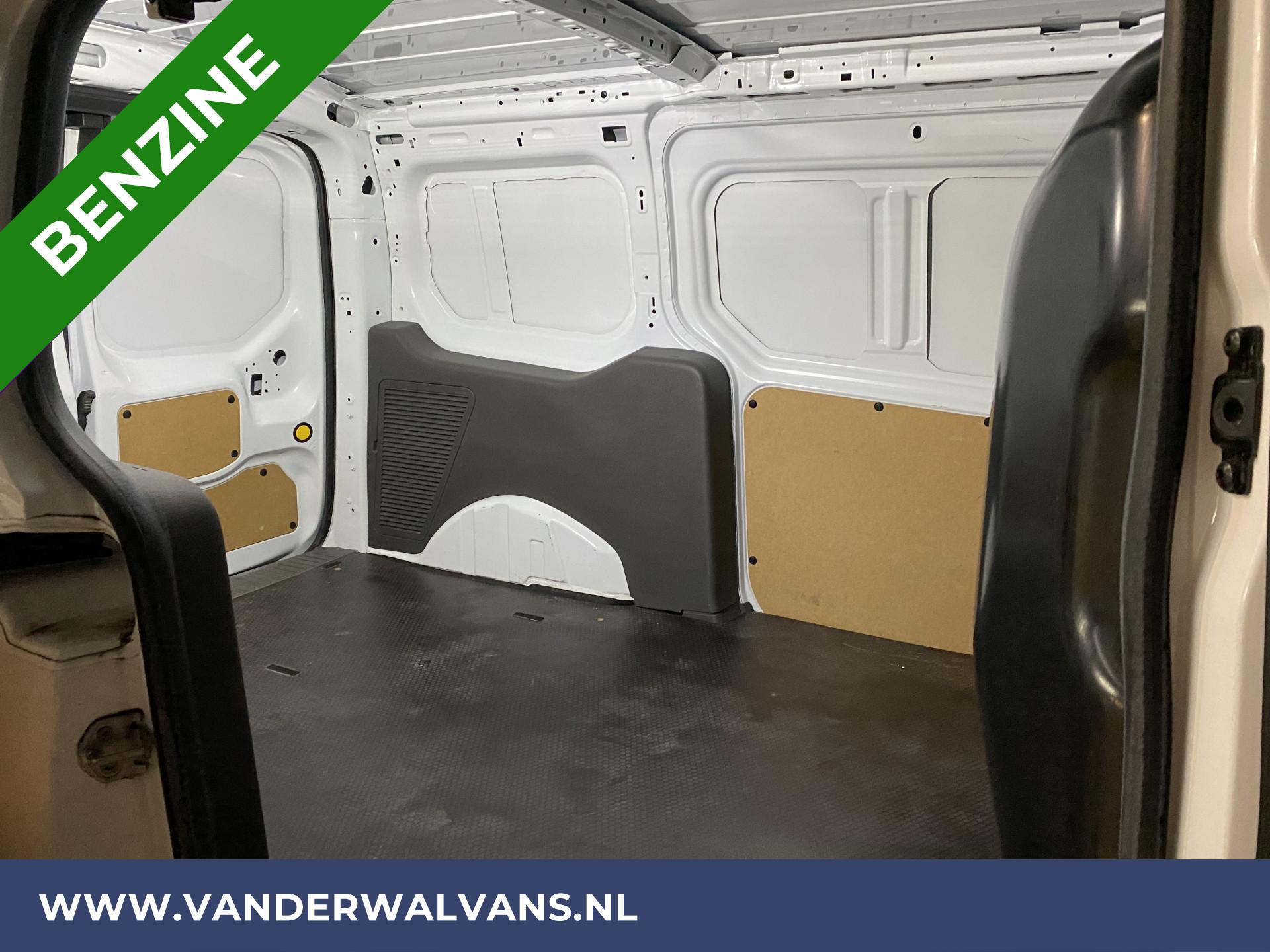 Foto 13 van Ford Transit Connect 1.0 Ecoboost L2 Trend **Benzine** Airco | Navigatie | Camera | Trekhaak | Apple Carplay