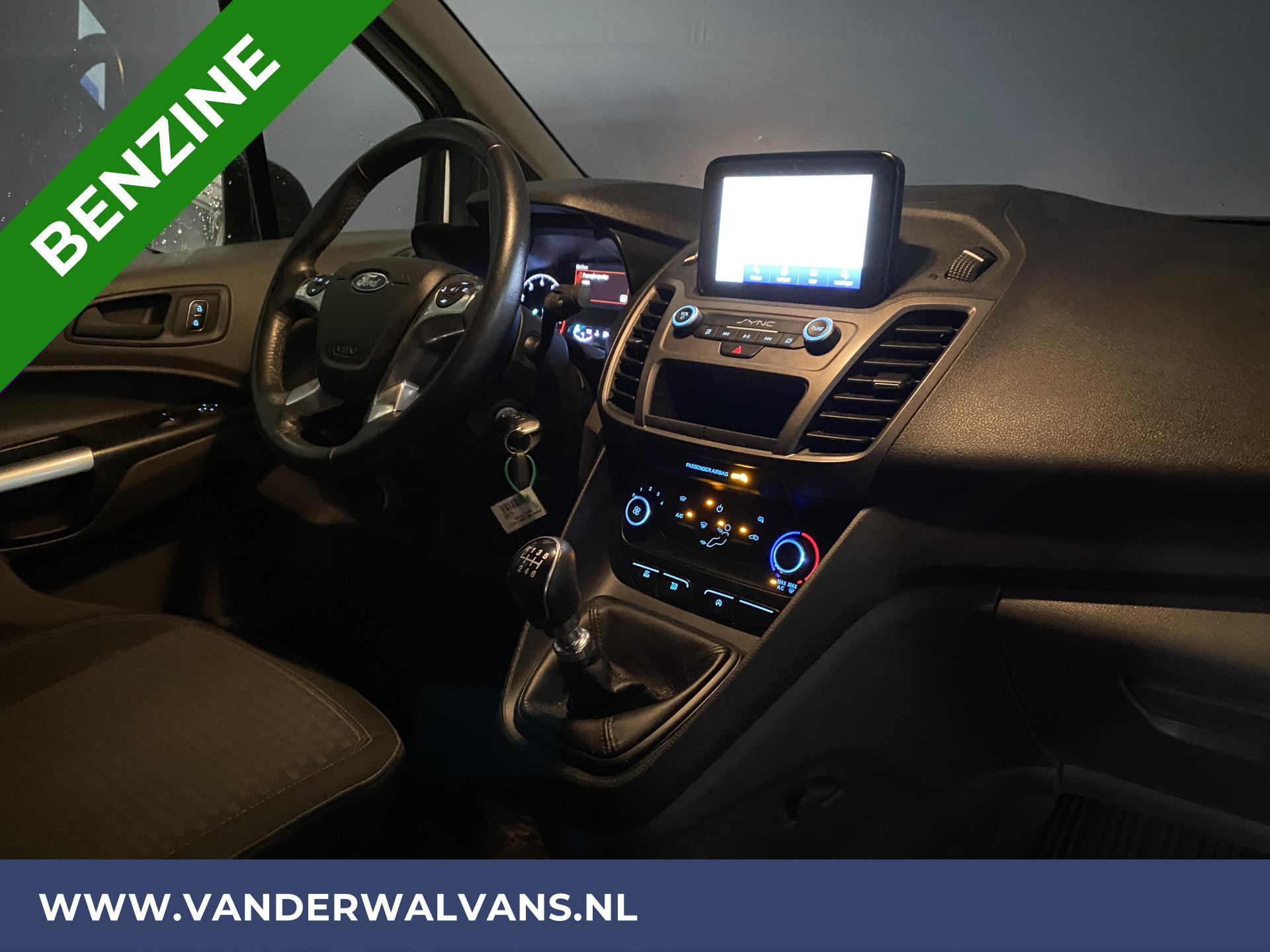 Foto 17 van Ford Transit Connect 1.0 Ecoboost L2 Trend **Benzine** Airco | Navigatie | Camera | Trekhaak | Apple Carplay