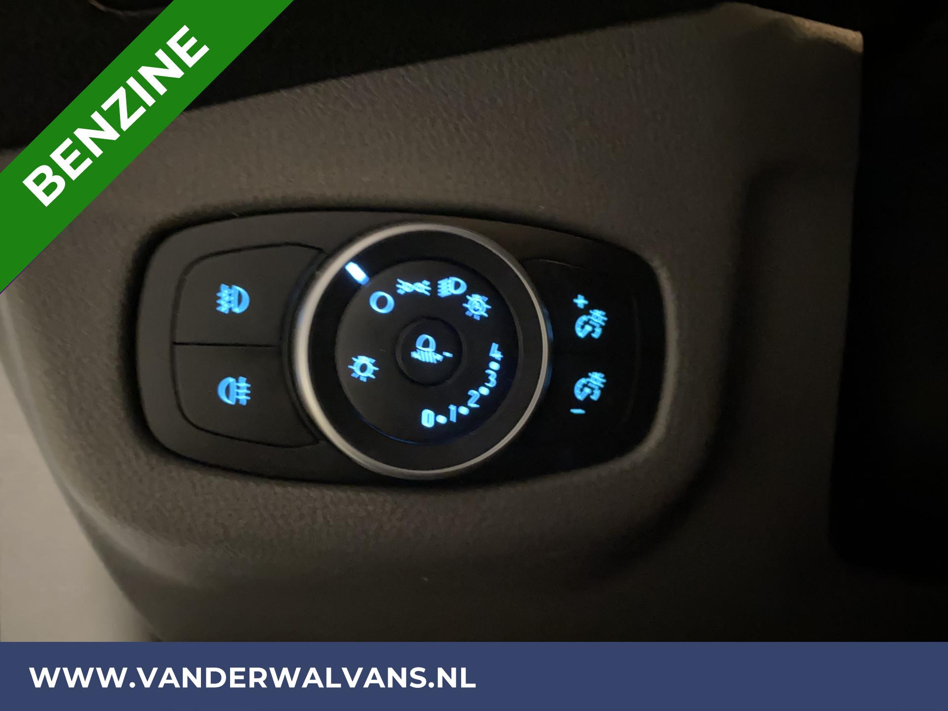 Foto 20 van Ford Transit Connect 1.0 Ecoboost L2 Trend **Benzine** Airco | Navigatie | Camera | Trekhaak | Apple Carplay