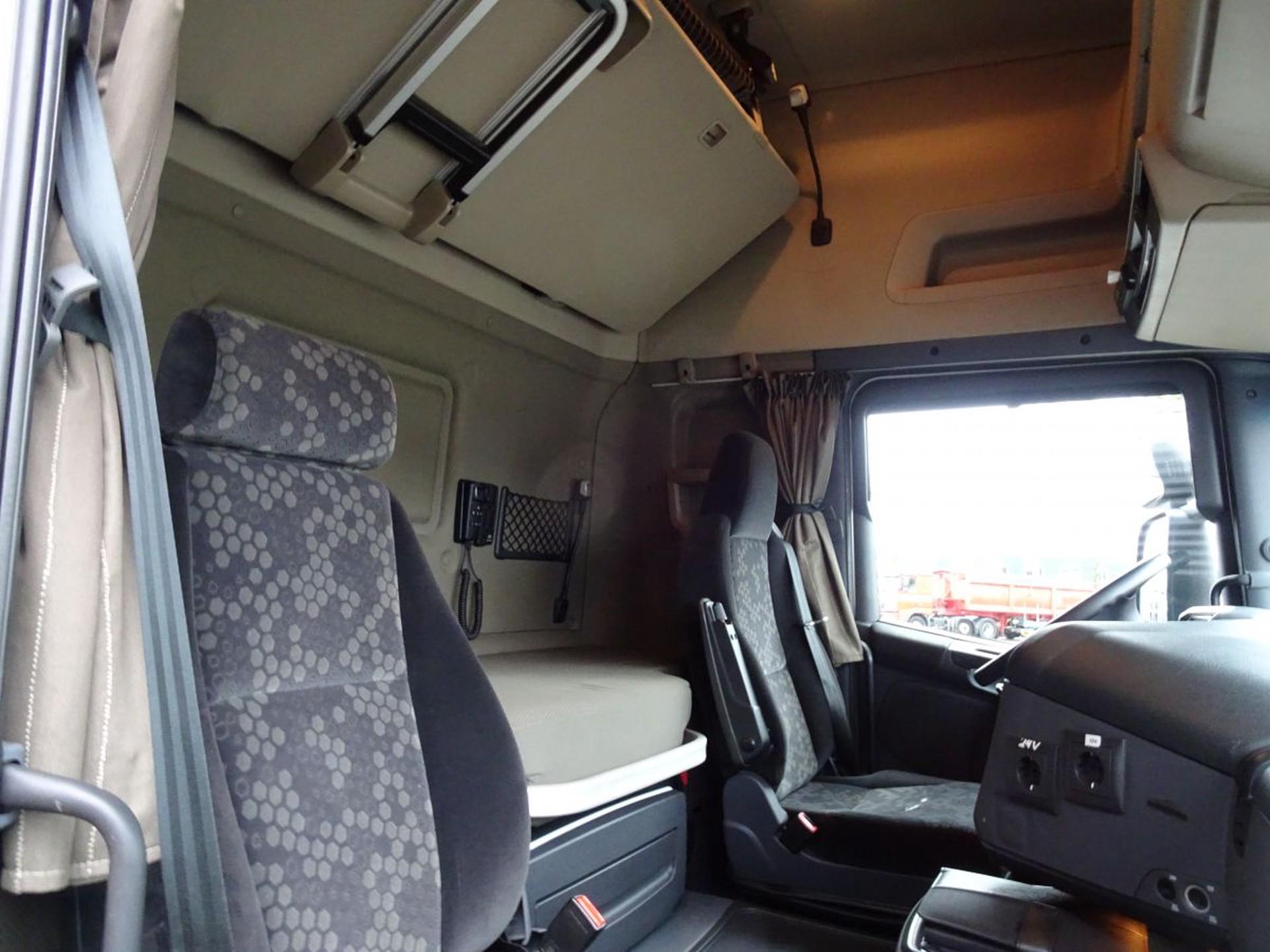 Foto 7 van Scania R450 STREAMLINE / EURO 6 / 2 TANKS / NL TRUCK