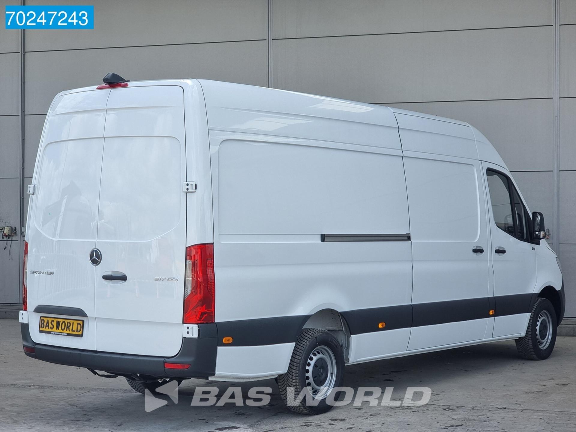 Foto 5 van Mercedes-Benz Sprinter 317 CDI Automaat L3H2 Maxi Navi Camera MBUX CarPlay Airco Cruise 14m3 Airco Cruise control