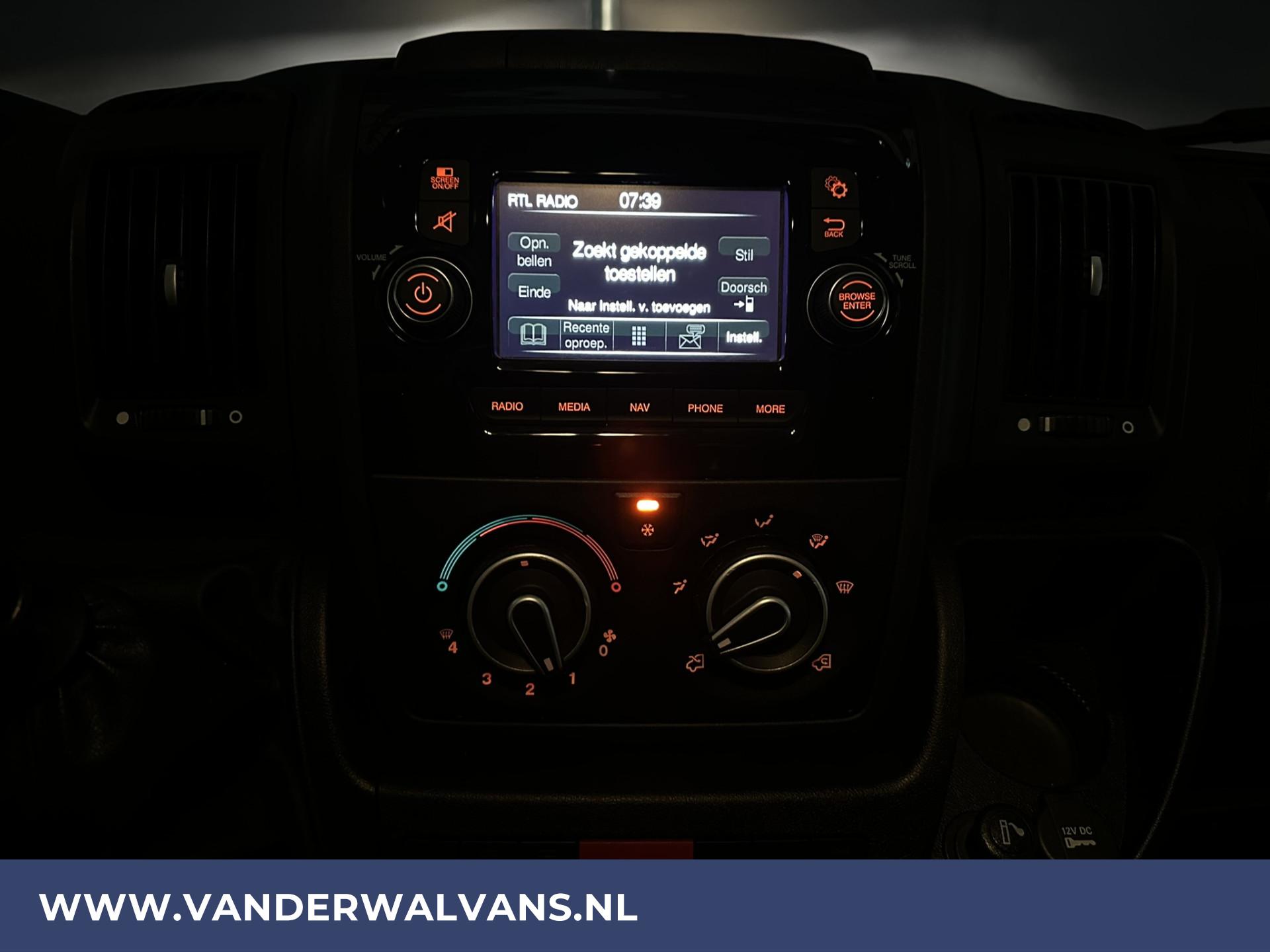Foto 4 van Opel 2.2 CDTI 120pk L2H2 Euro6 Airco | Navigatie | Camera | Cruisecontrol
