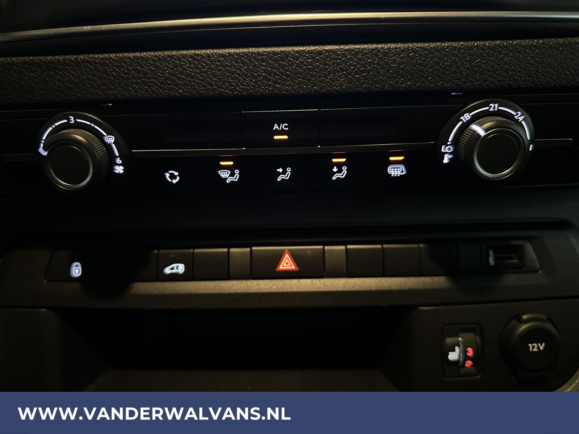 Foto 4 van Toyota ProAce 2.0 D-4D 123pk L3H1 XL Euro6 Airco | Camera | 2500kg Trekhaak | Apple Carplay | Cruisecontrol