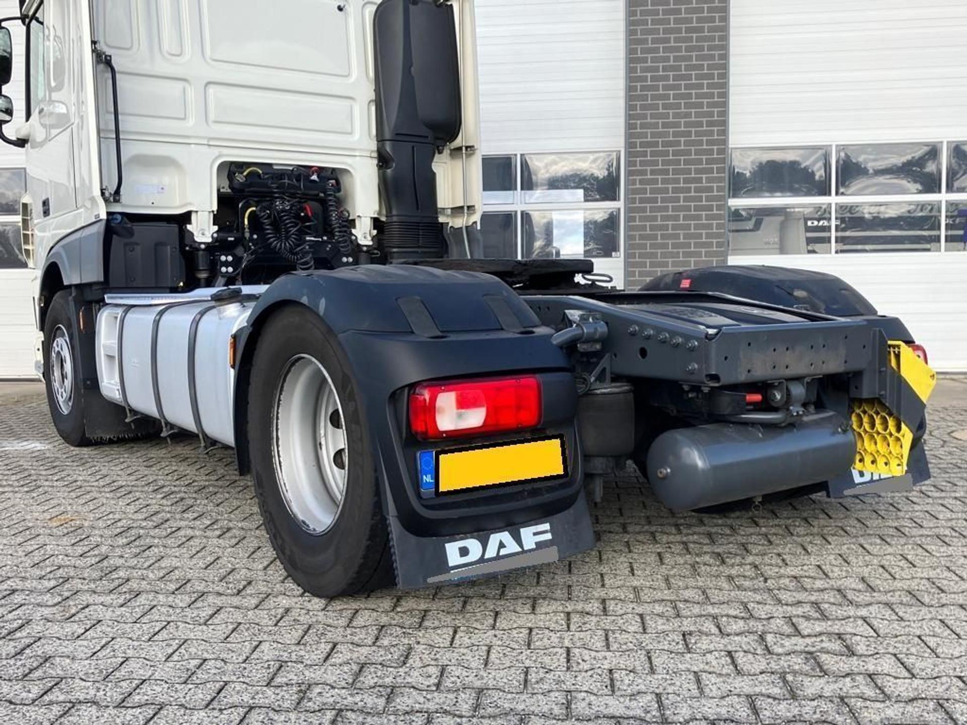 Foto 9 van DAF XF 460 Super Space Cab. AS-Tronic, MX engine brake, spoilers, Clang