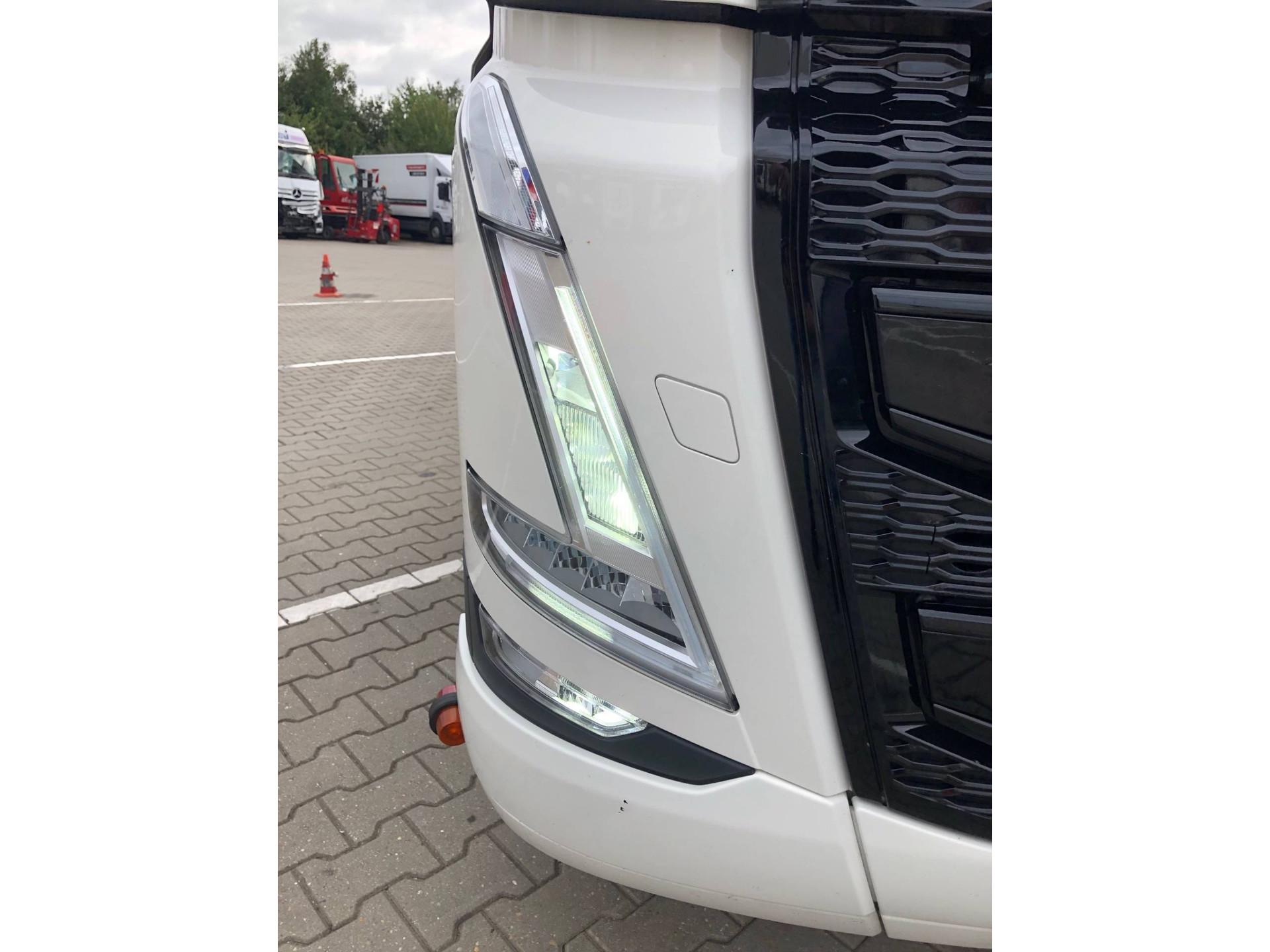 Foto 14 van Volvo FH 460 Globetrotter XL