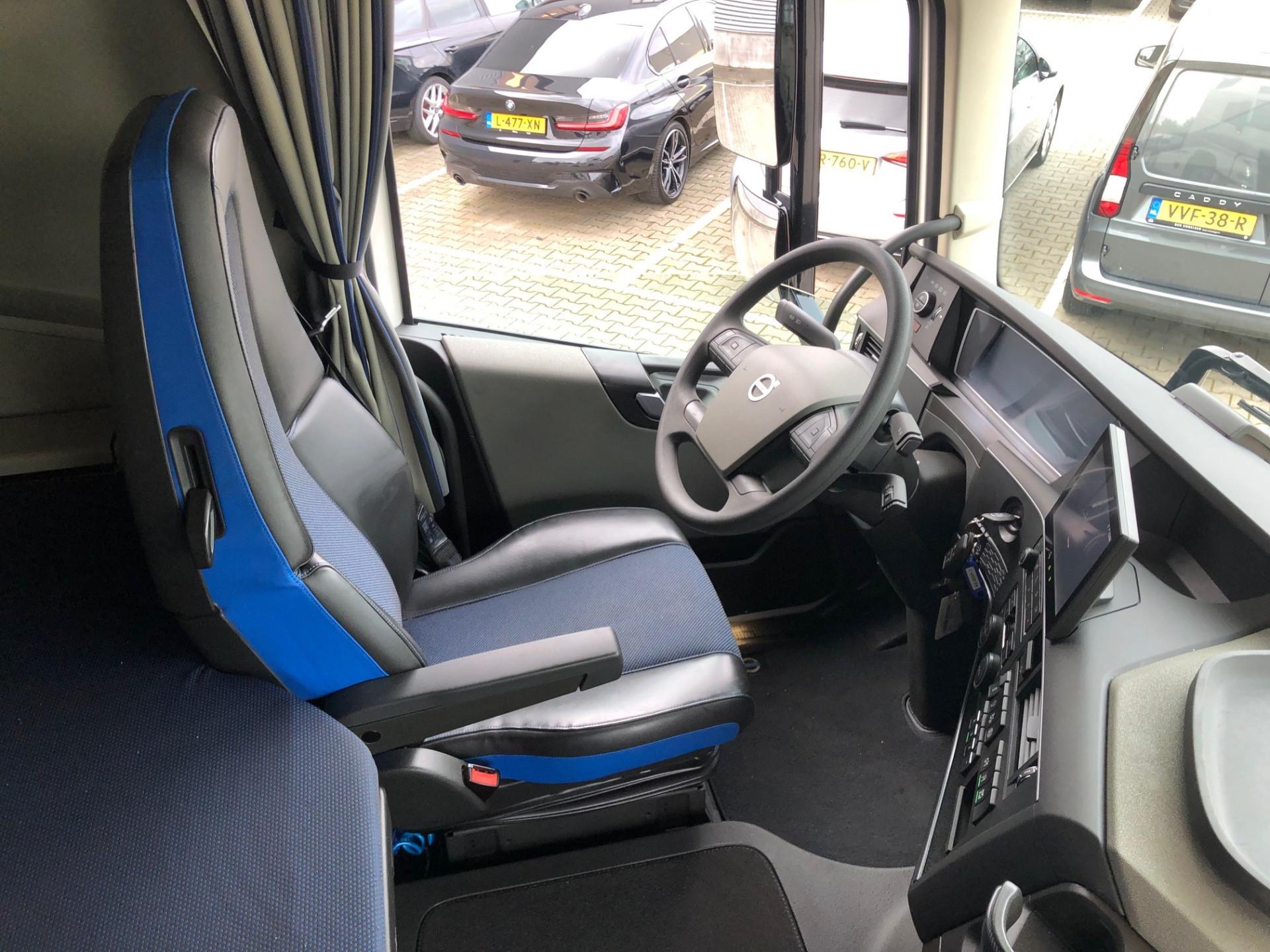 Foto 3 van Volvo FH 460 Globetrotter XL