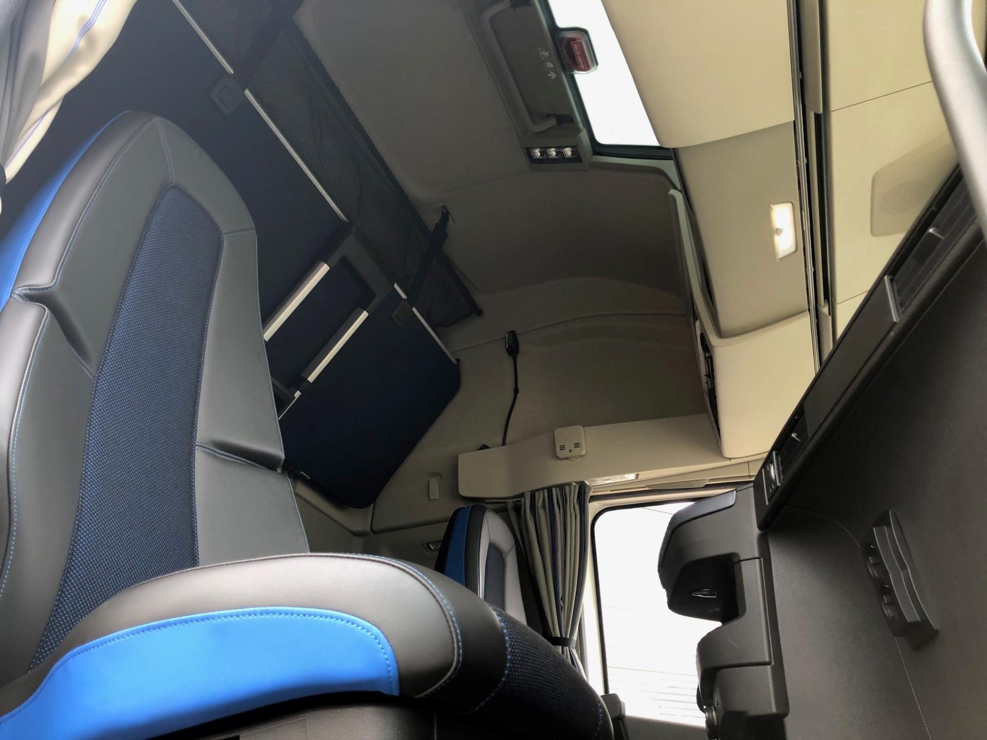 Foto 9 van Volvo FH 460 Globetrotter XL