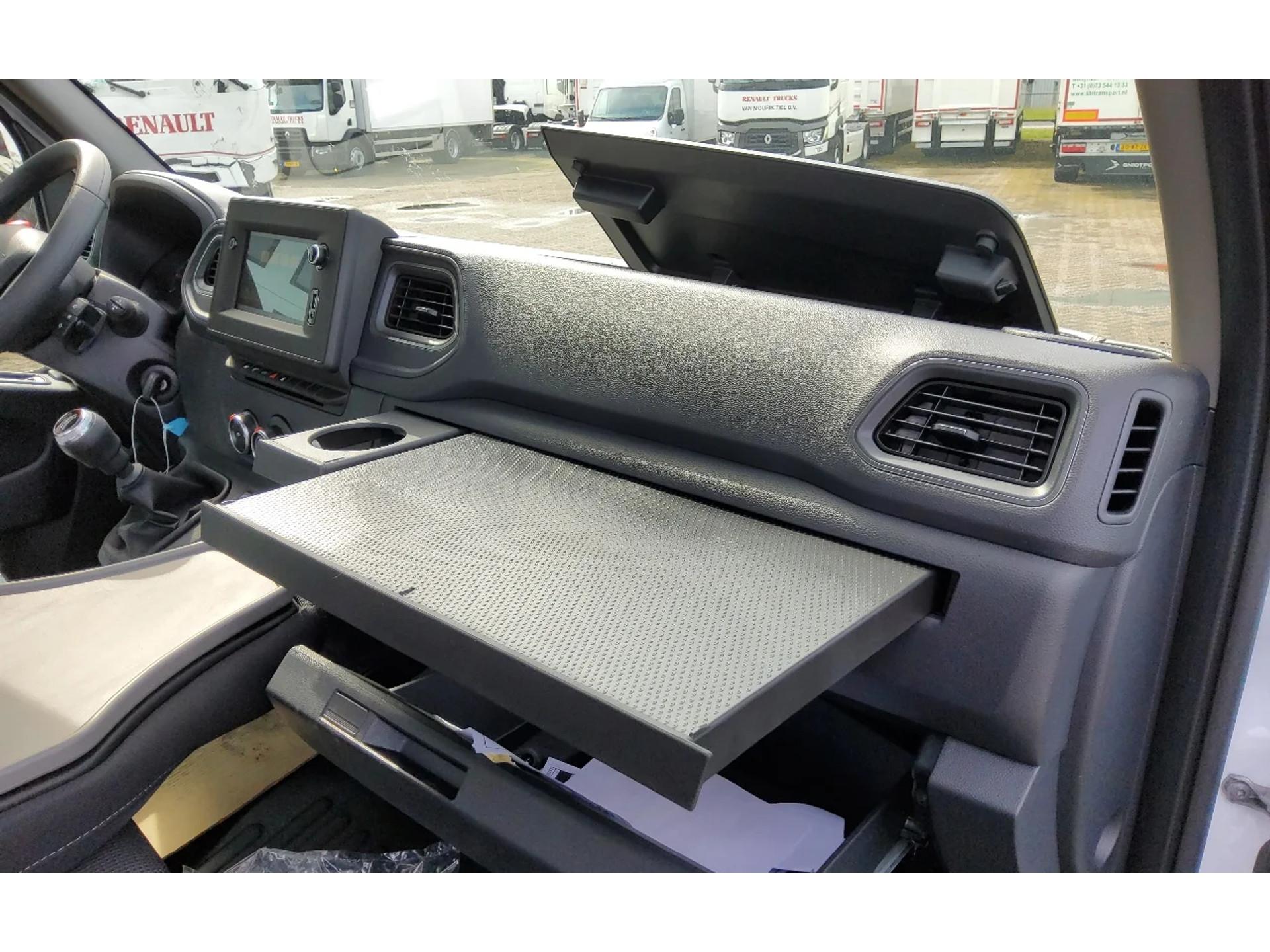 Foto 19 van Renault Master 145.35 FWD EURO 6 NEW CHASSIS EL - TACHOGRAAF