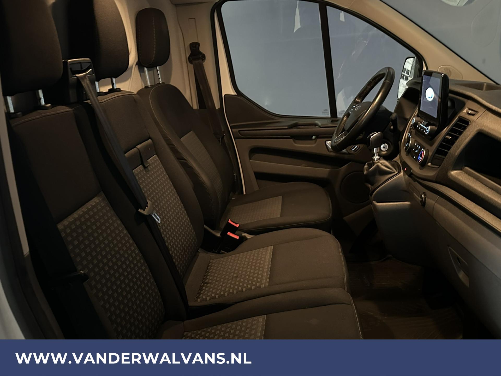 Foto 11 van Ford Transit Custom 2.0 TDCI L1H1 Euro6 Airco | Navigatie | Apple Carplay | Android auto | Cruisecontrol