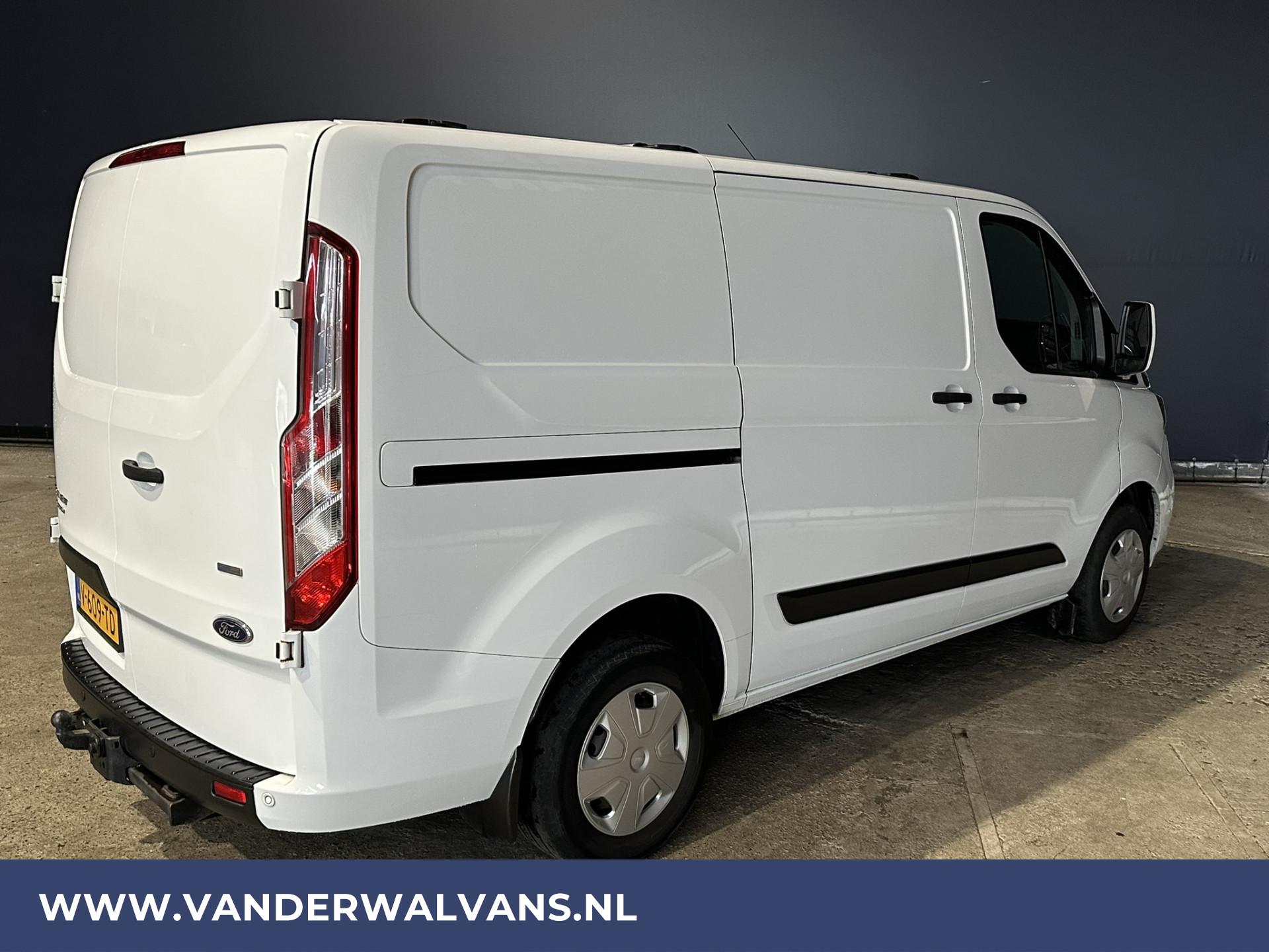 Foto 15 van Ford Transit Custom 2.0 TDCI L1H1 Euro6 Airco | Navigatie | Apple Carplay | Android auto | Cruisecontrol