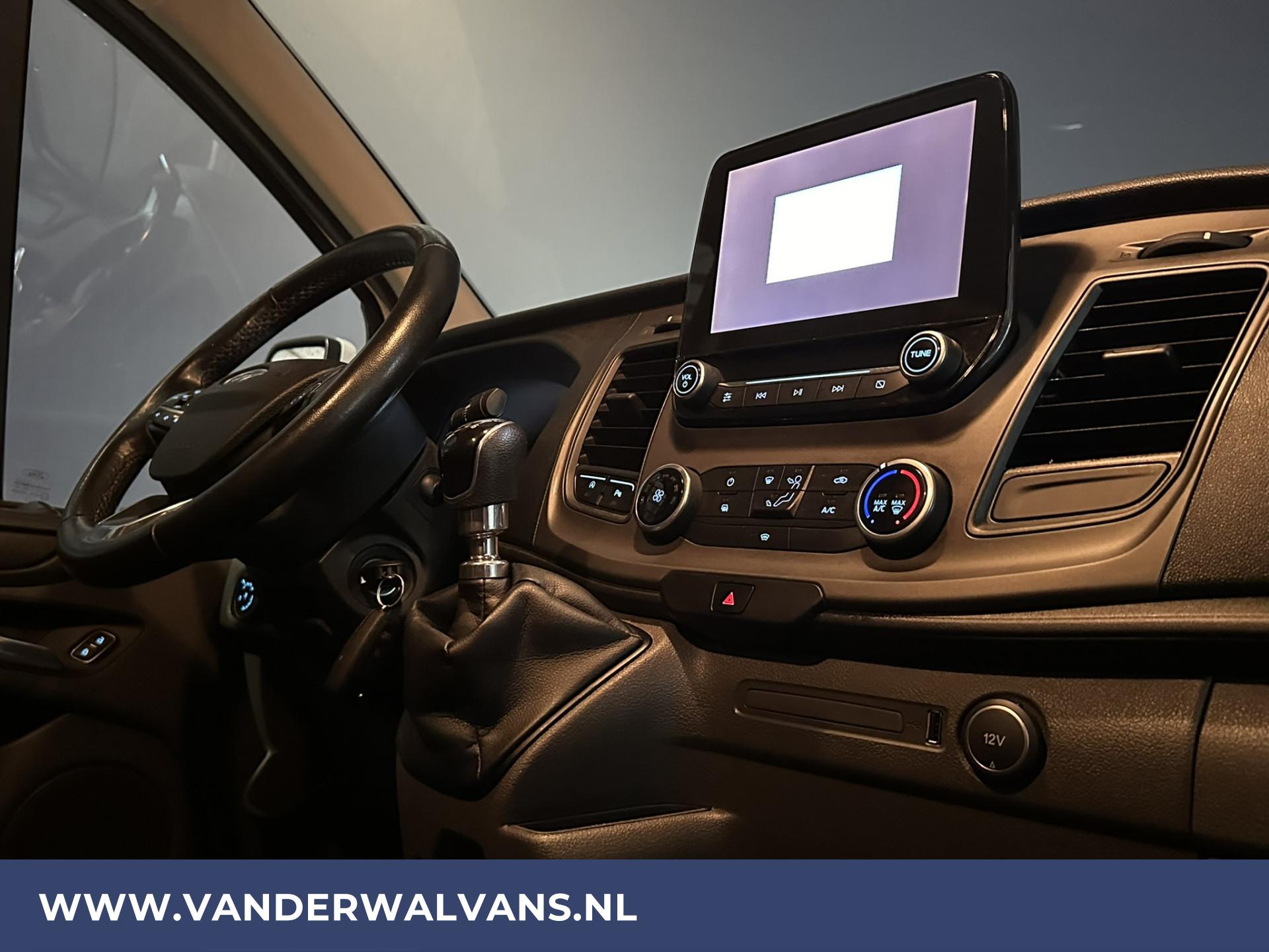 Foto 5 van Ford Transit Custom 2.0 TDCI L1H1 Euro6 Airco | Navigatie | Apple Carplay | Android auto | Cruisecontrol