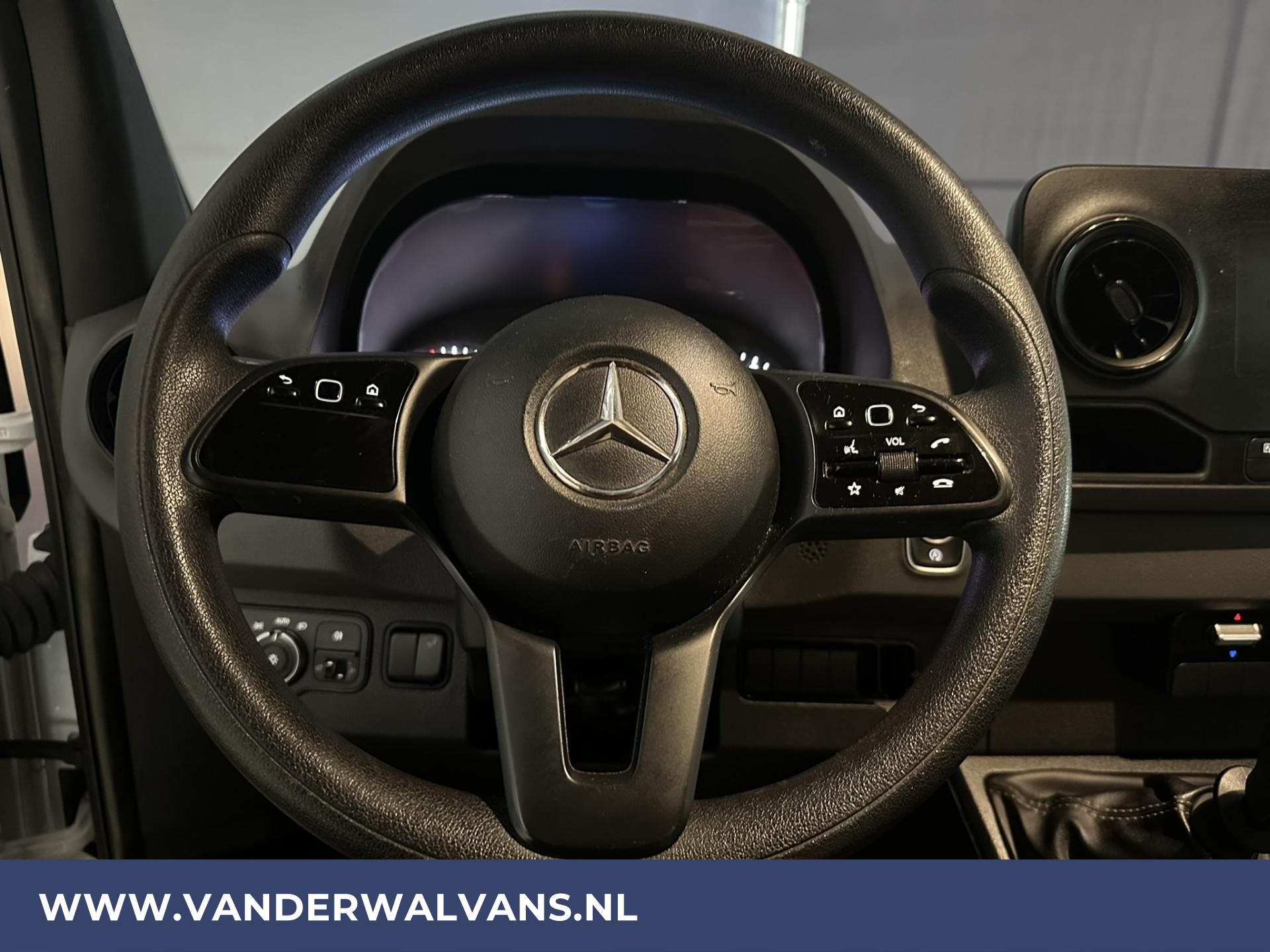 Foto 8 van Mercedes-Benz Sprinter 314 CDI Bakwagen Laadklep Zijdeur 1025kg Laadvermogen Euro6 Airco | Camera