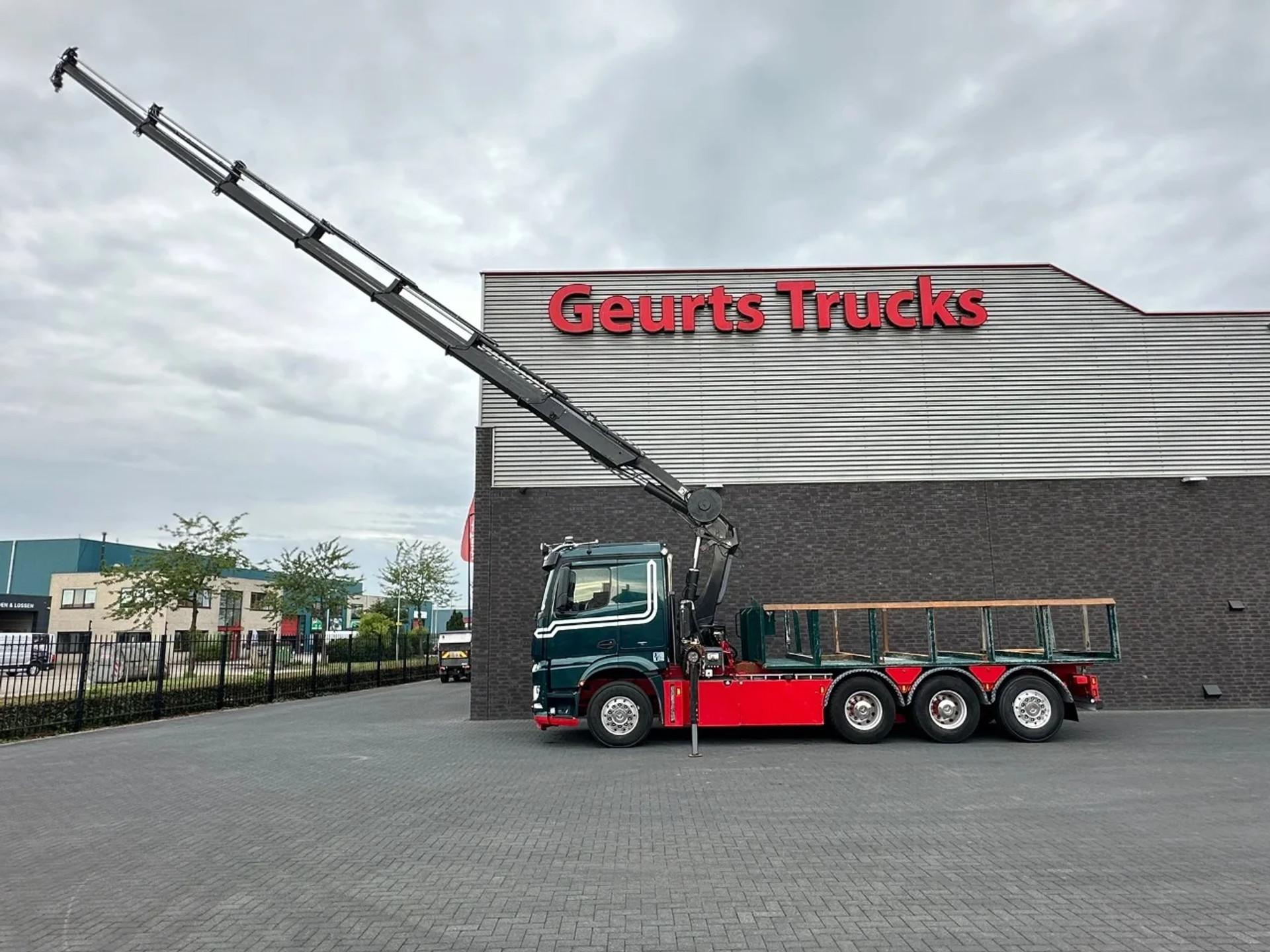 Foto 5 van Mercedes-Benz Arocs 3251 8X4 TRIDEM + HIAB 288 E-6 HIPRO KRAAN/KRAN/CRANE/GRUA