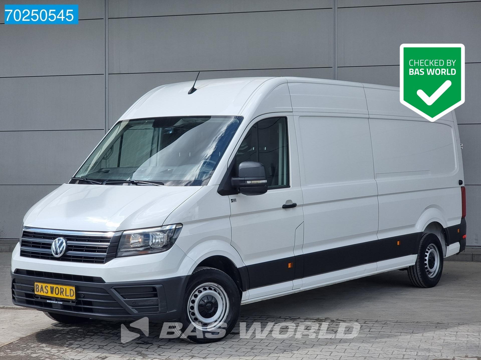 Foto 1 van Volkswagen Crafter 177pk L4H3 Navi Camera Airco Cruise L3H2 Maxi 14m3 Airco Cruise control