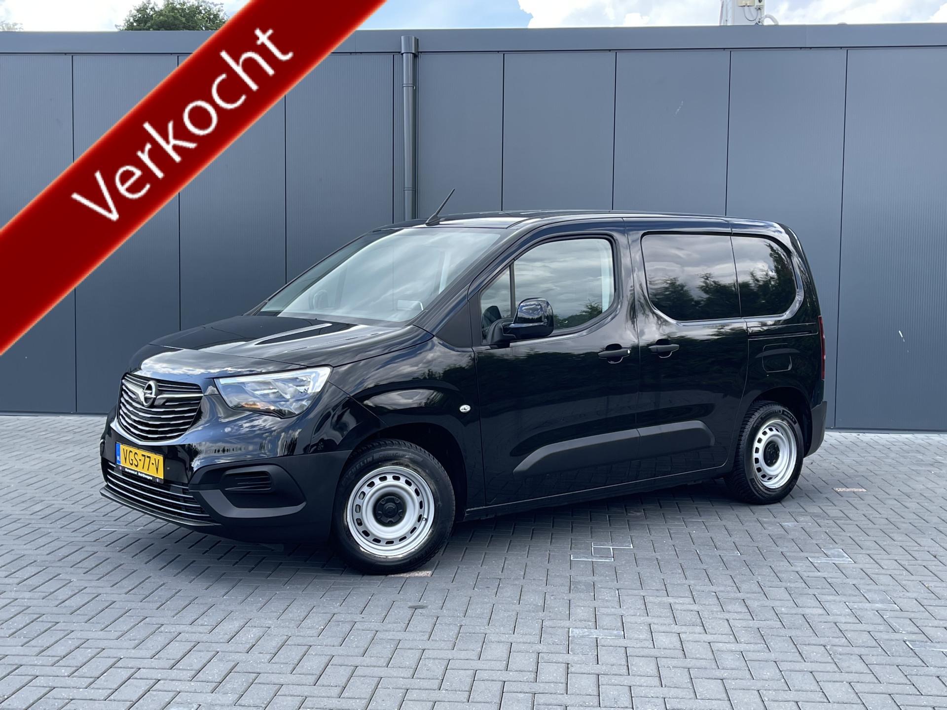 Foto 1 van Opel Combo 1.5D 102 PK / L1H1 / 1e EIG. / 2x SCHUIFD / INRICHTING / AIRCO / CRUISE / NAVI