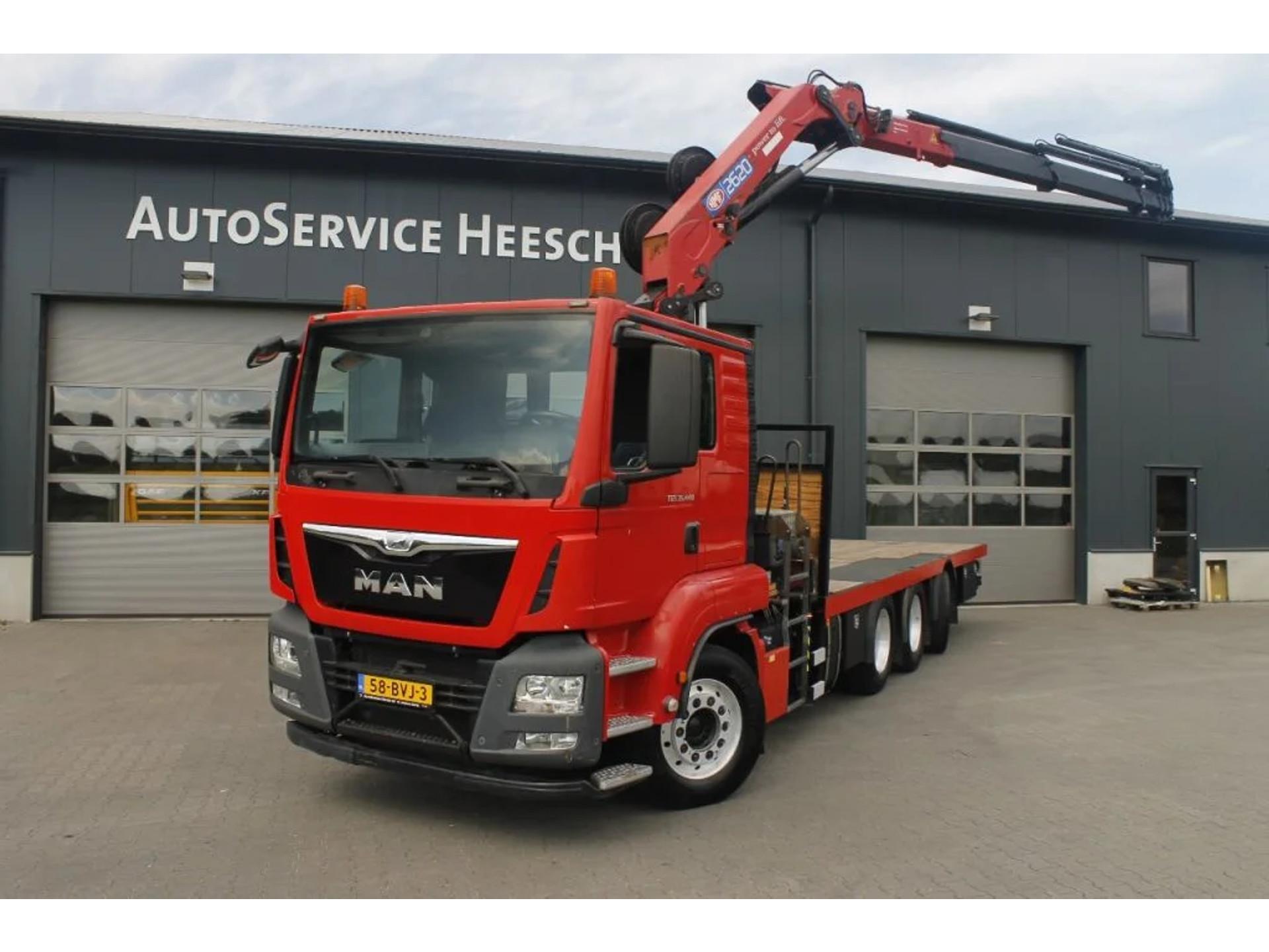 Foto 2 van TGS 8x4 TRIPLE - 2016 - 99.000KM - HMF 2620K5 - RADIO