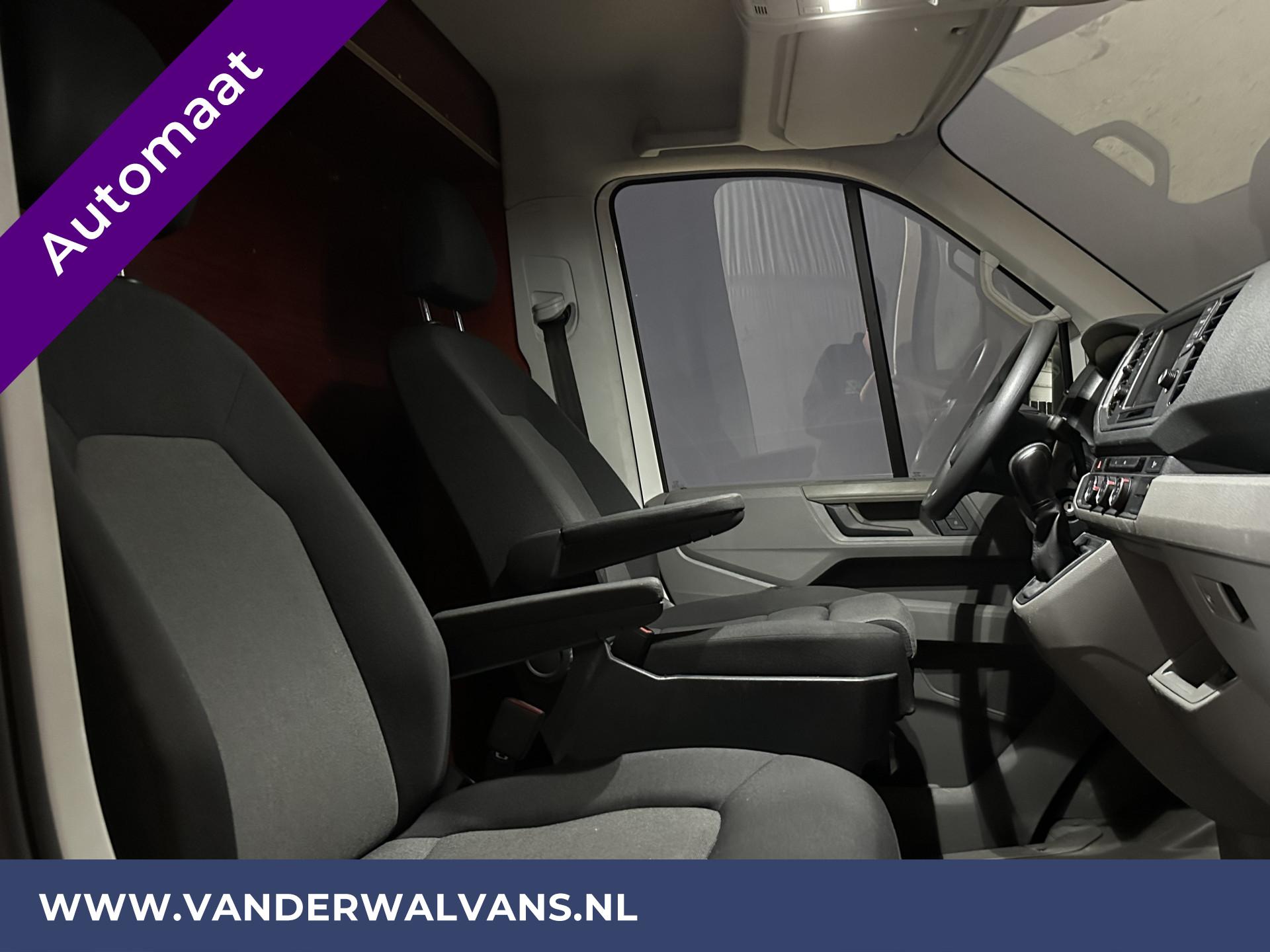 Foto 14 van Volkswagen Crafter 50 2.0TDI 177pk DSG Automaat Dubbel Lucht 3500kg Trekhaak L3H3 (oude L2H2) Euro6