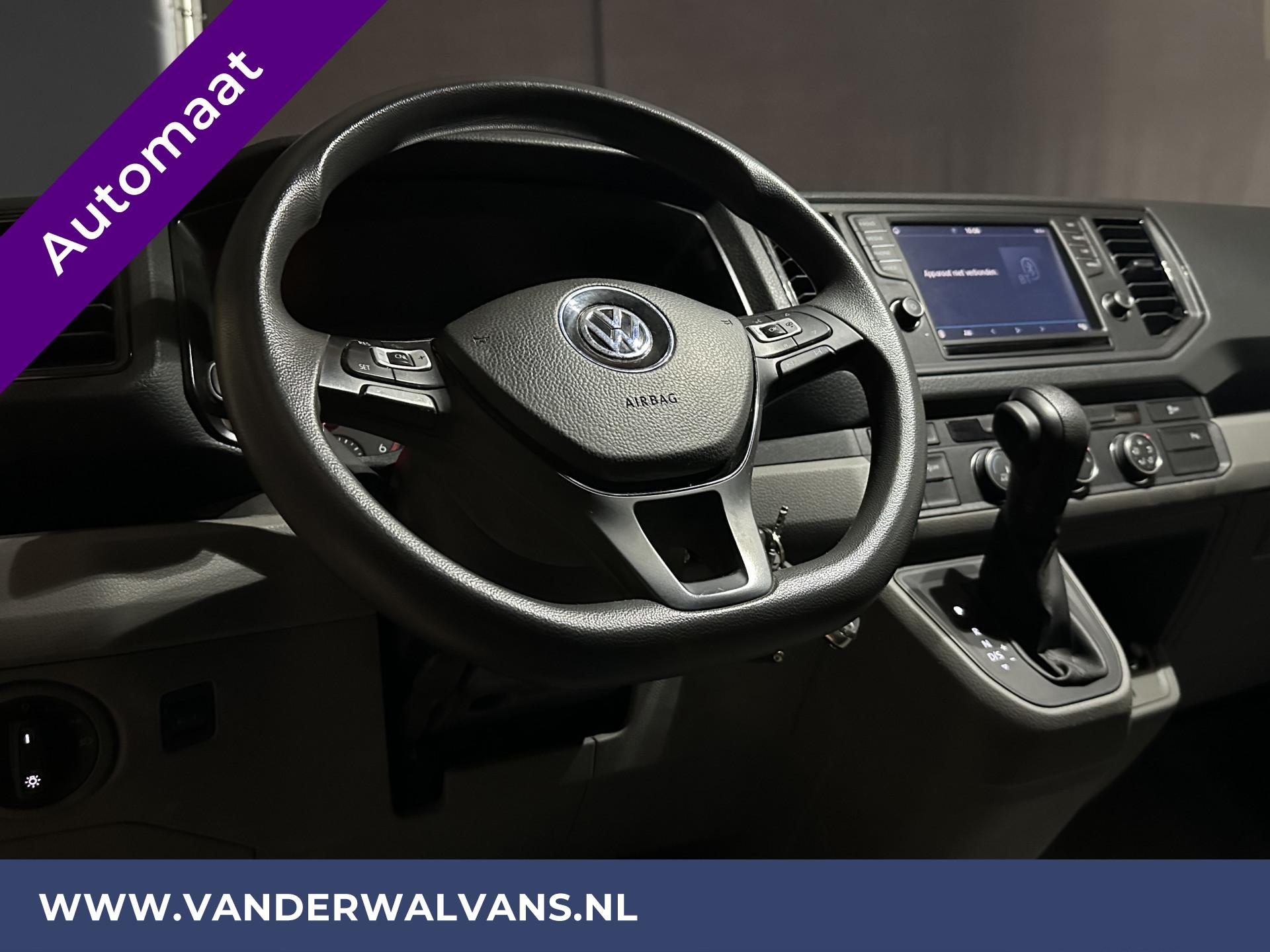 Foto 19 van Volkswagen Crafter 50 2.0TDI 177pk DSG Automaat Dubbel Lucht 3500kg Trekhaak L3H3 (oude L2H2) Euro6