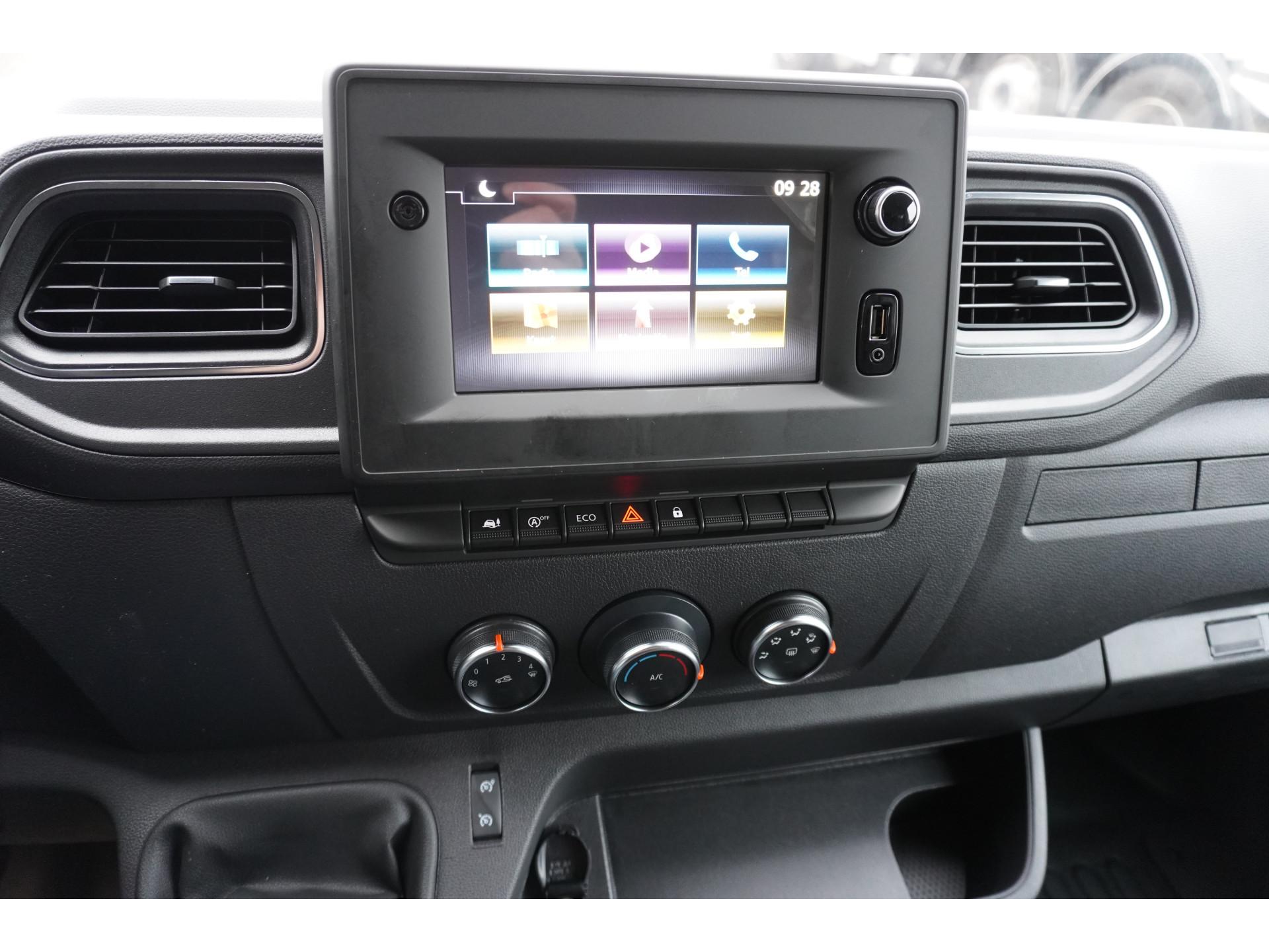 Foto 11 van Renault Master T35 2.3 dCi 165pk L4 DL Energy